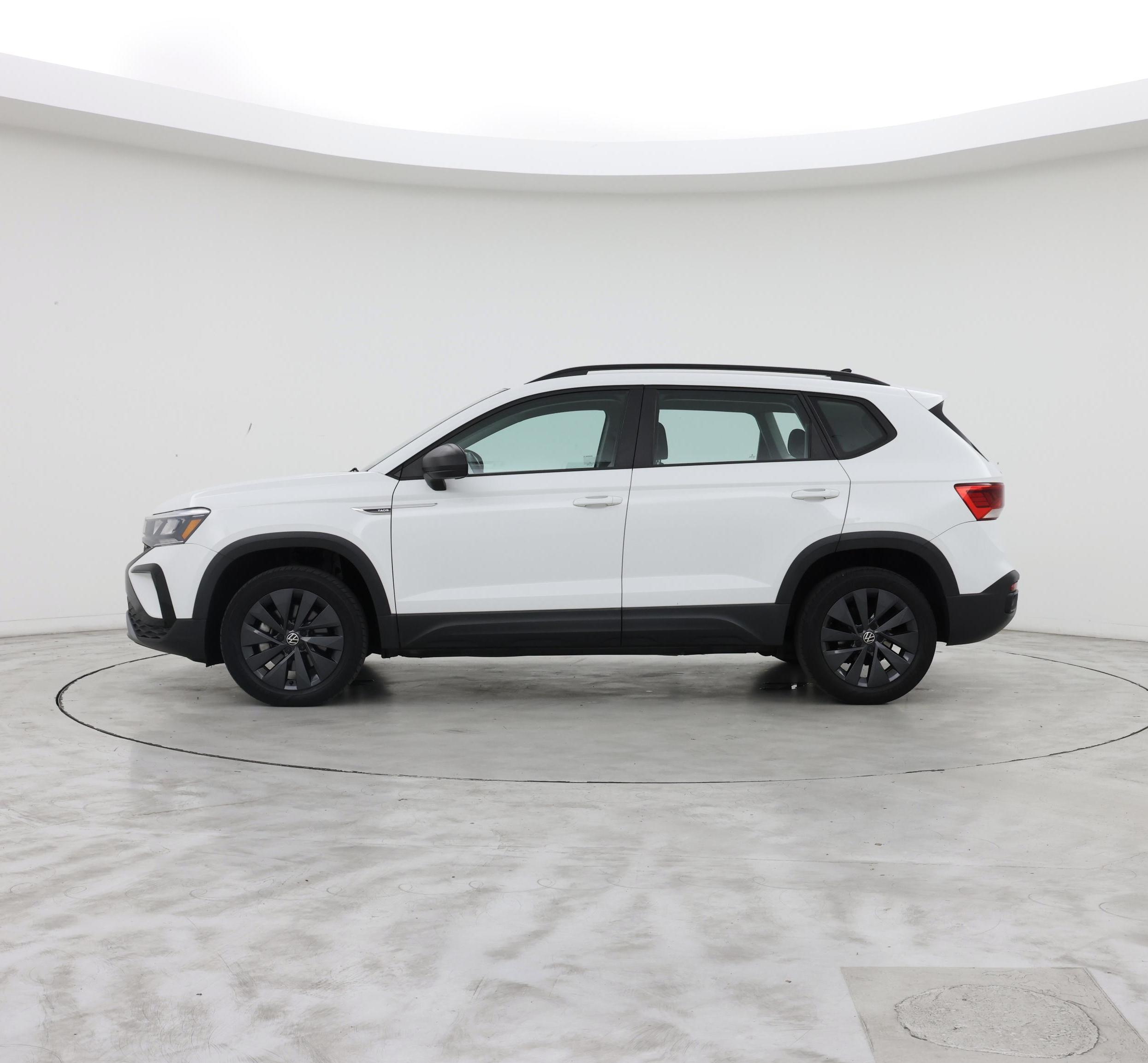 Thumbnail: 2022 Volkswagen Taos - 3
