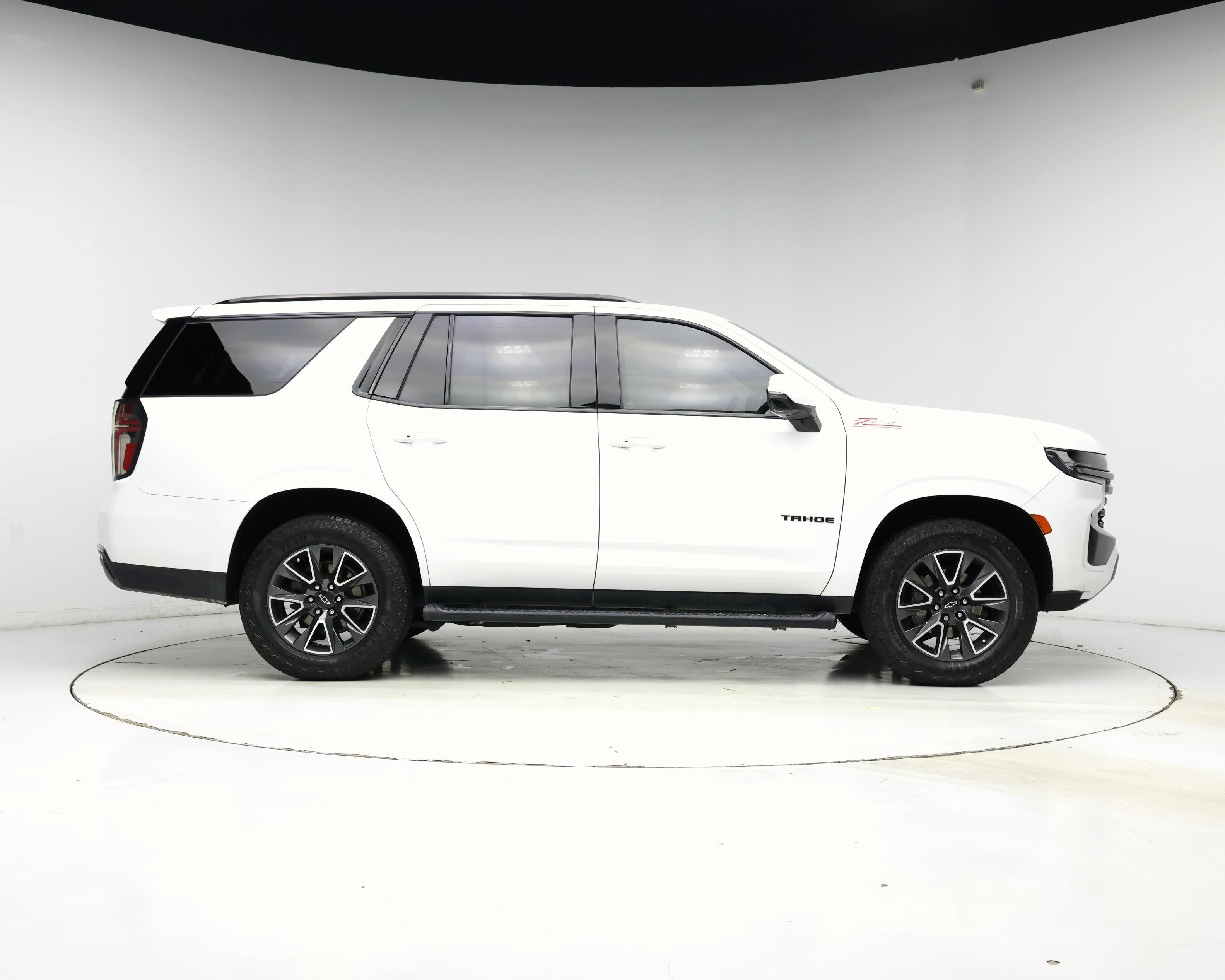 Thumbnail: 2022 Chevrolet Tahoe - 7