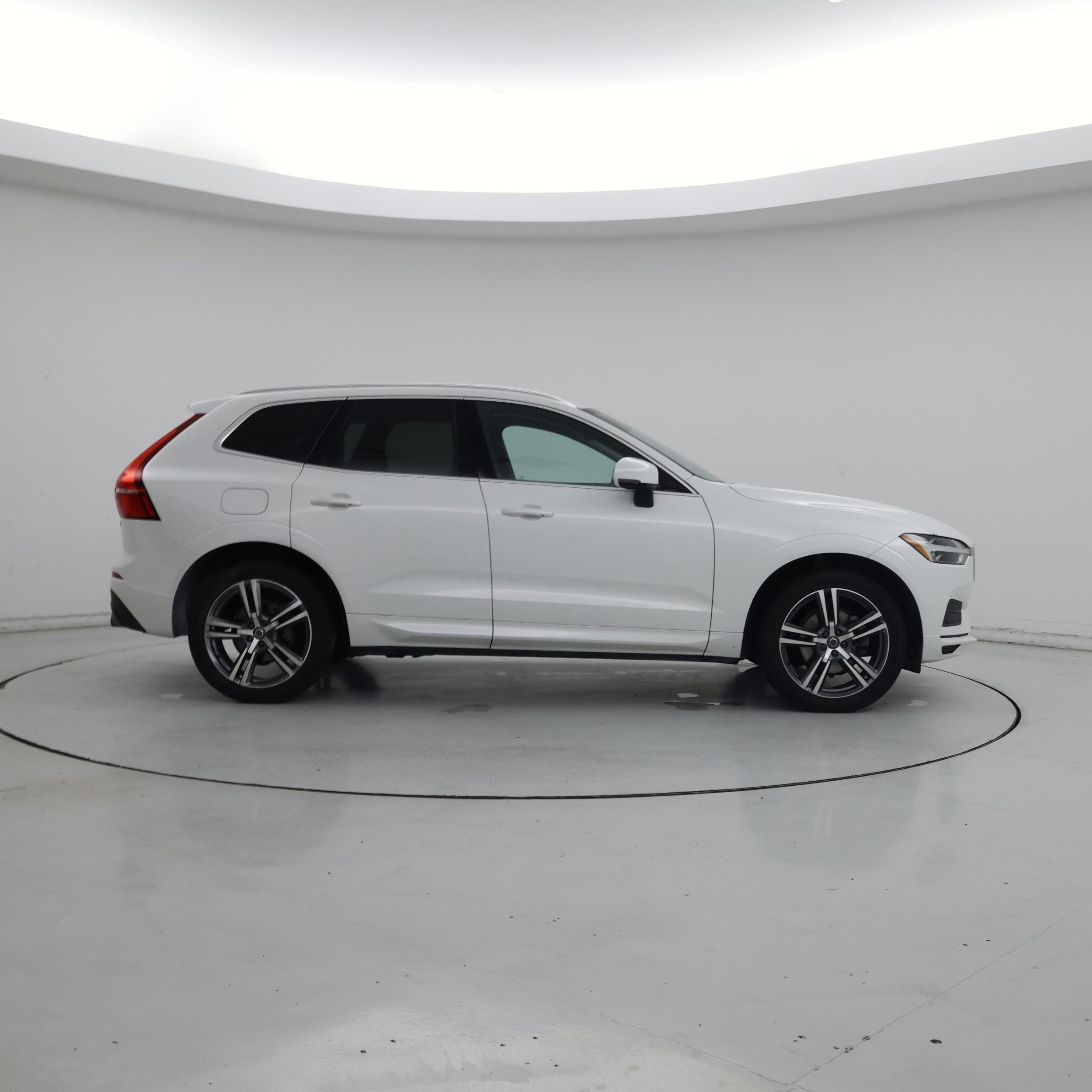 Thumbnail: 2020 Volvo XC60 - 7