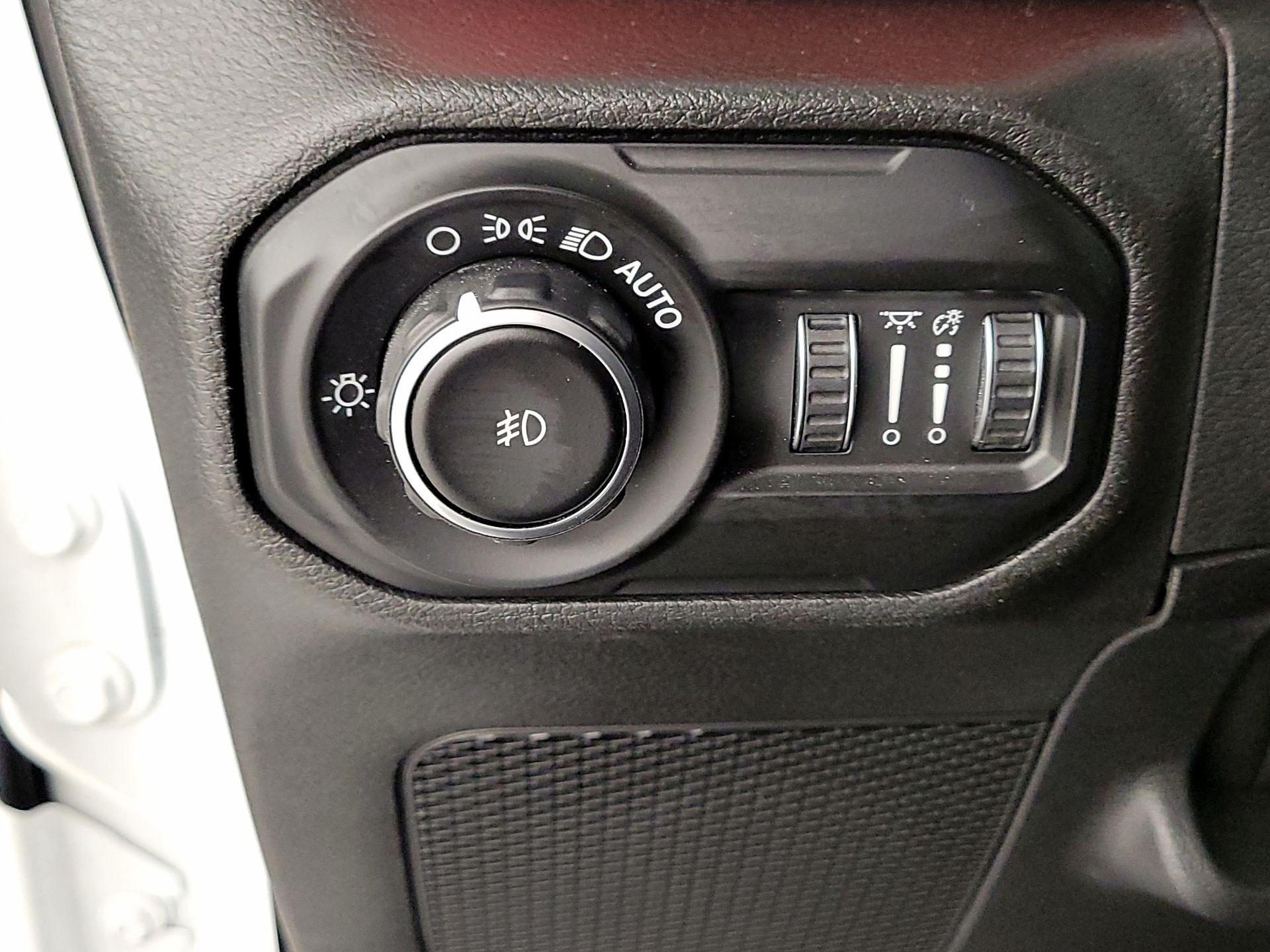 Thumbnail: 2020 Jeep Wrangler - 13