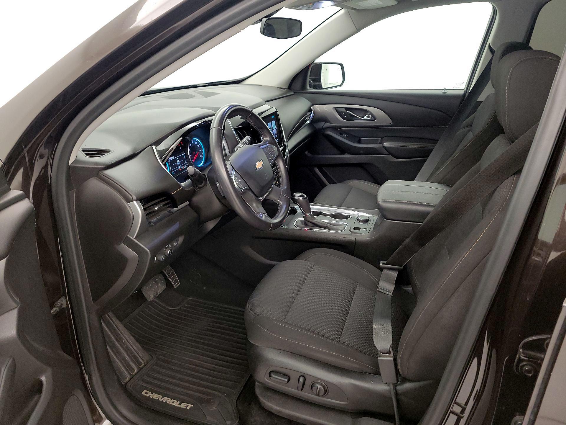 Thumbnail: 2018 Chevrolet Traverse - 11
