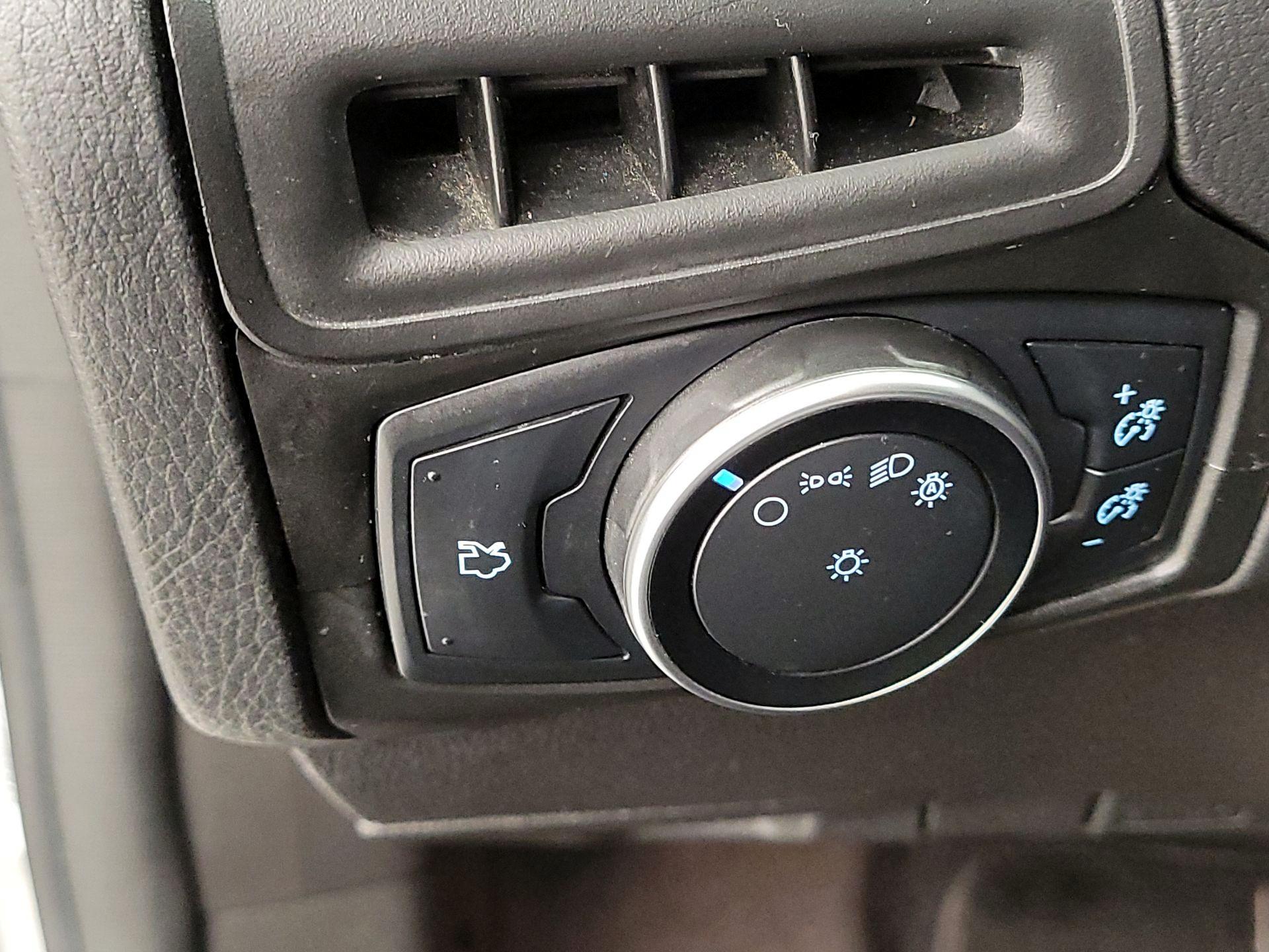 Thumbnail: 2016 Ford Focus - 13