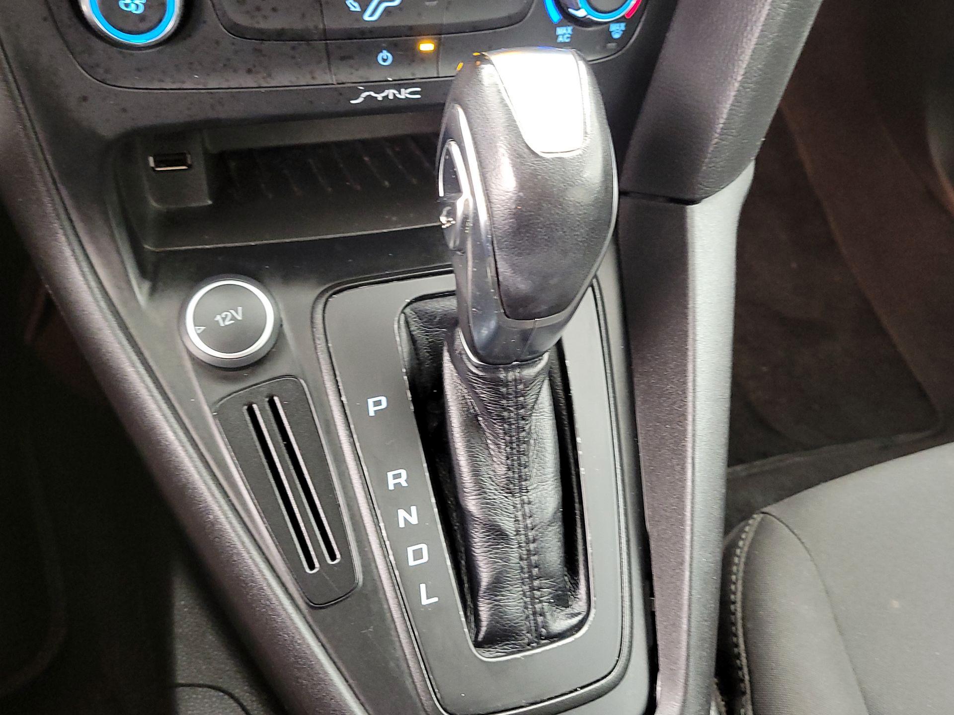 Thumbnail: 2016 Ford Focus - 17
