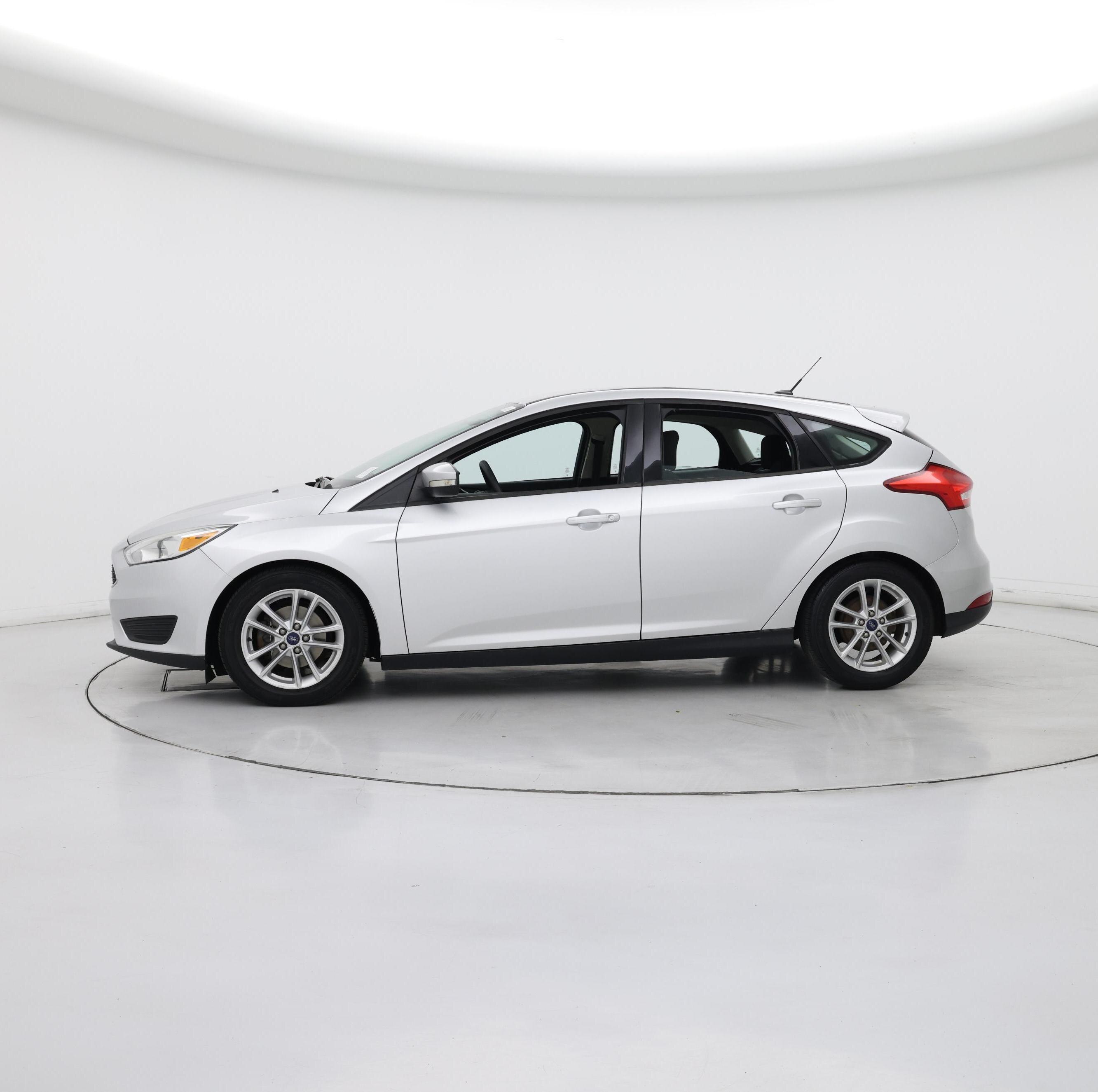 Thumbnail: 2016 Ford Focus - 3