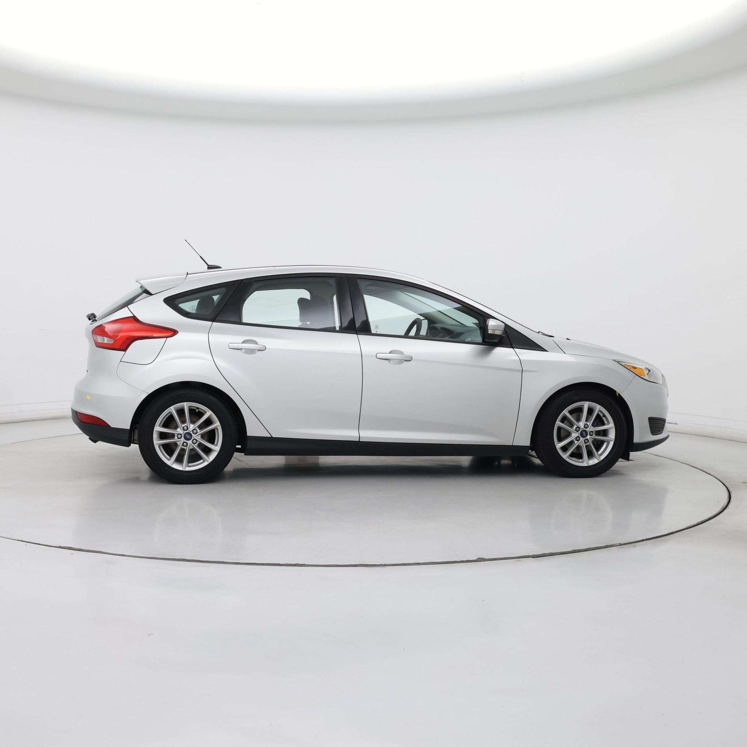 Thumbnail: 2016 Ford Focus - 7
