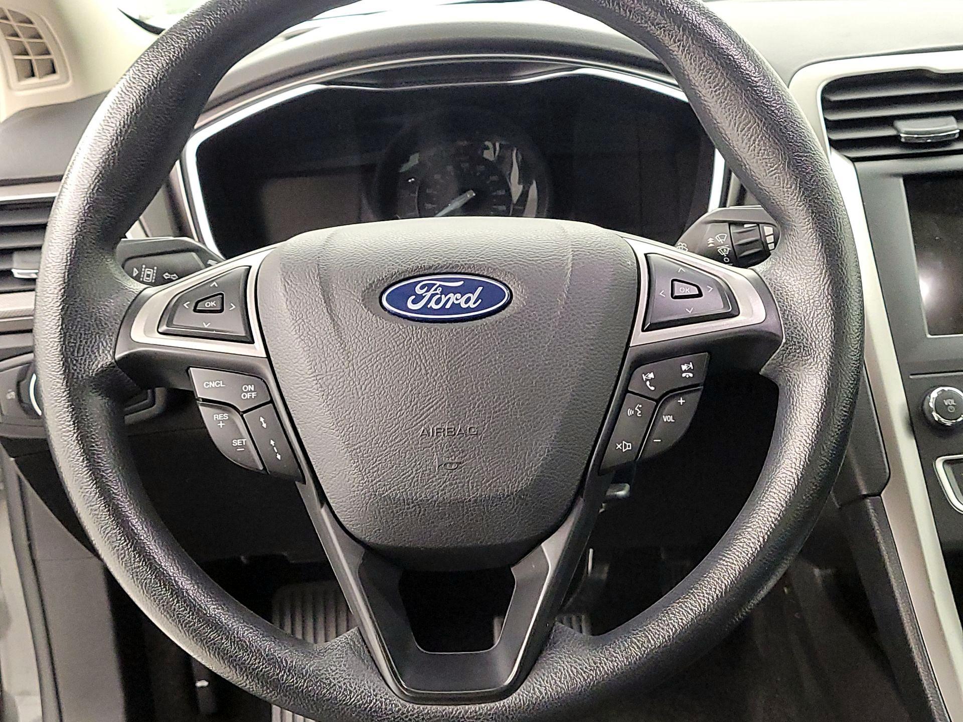 Thumbnail: 2020 Ford Fusion - 10