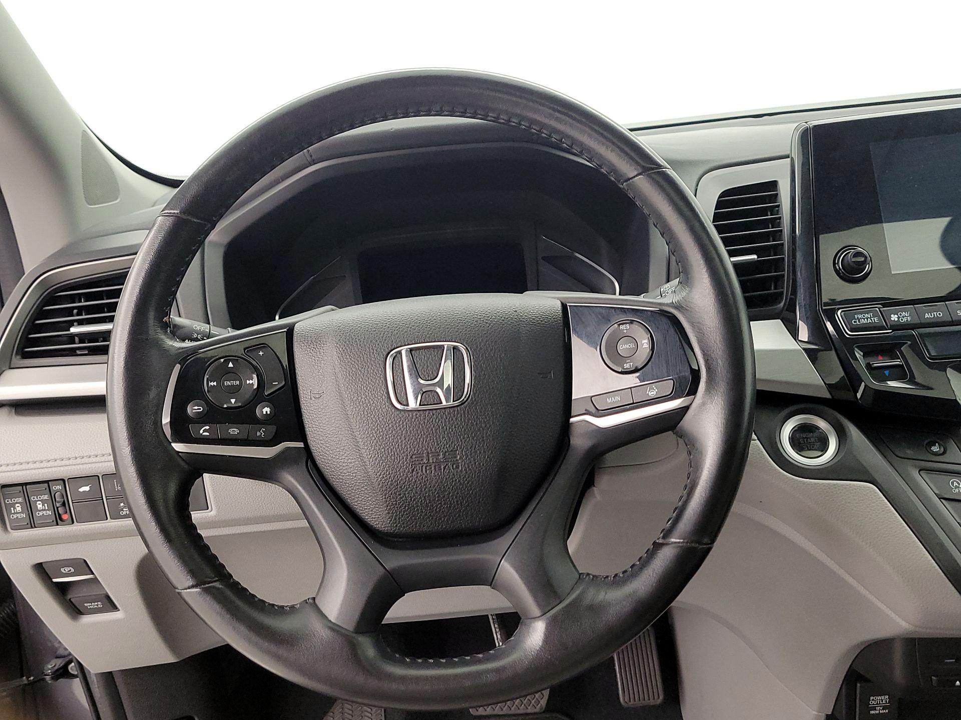 Thumbnail: 2018 Honda Odyssey - 10