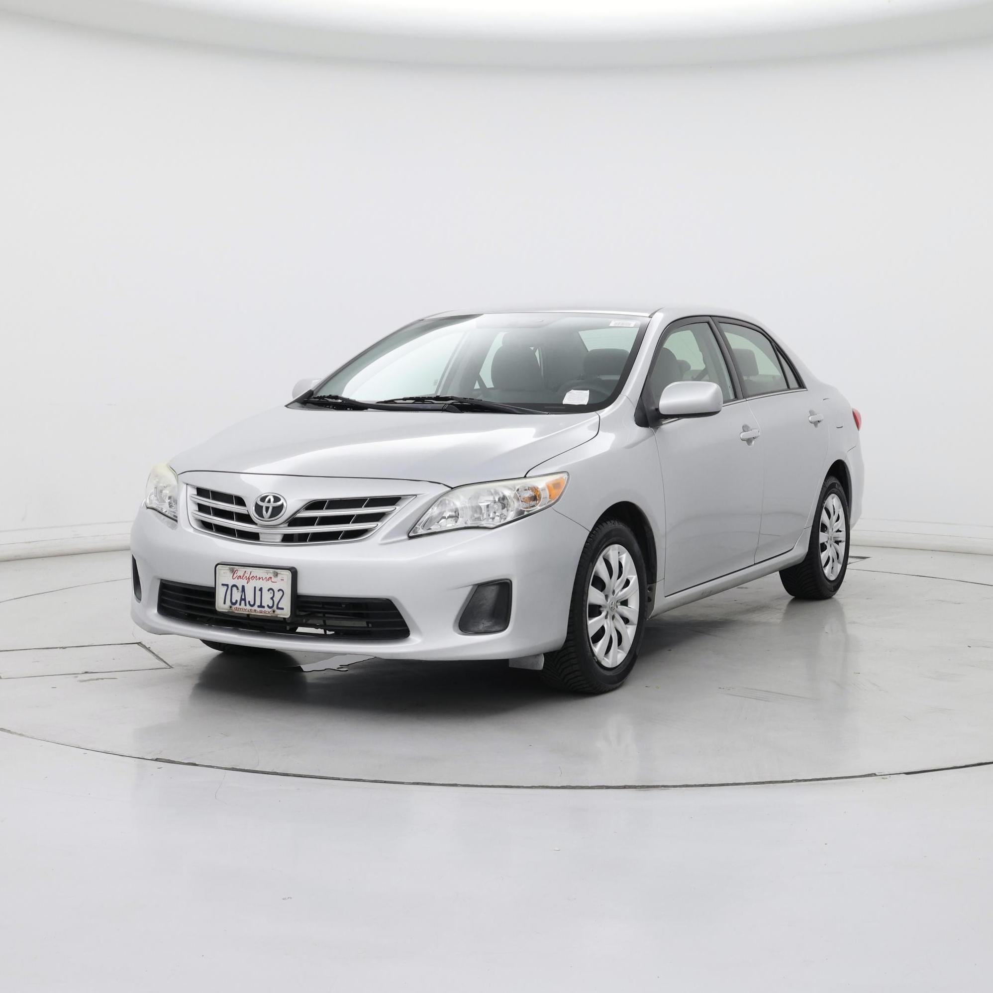 Thumbnail: 2013 Toyota Corolla - 4