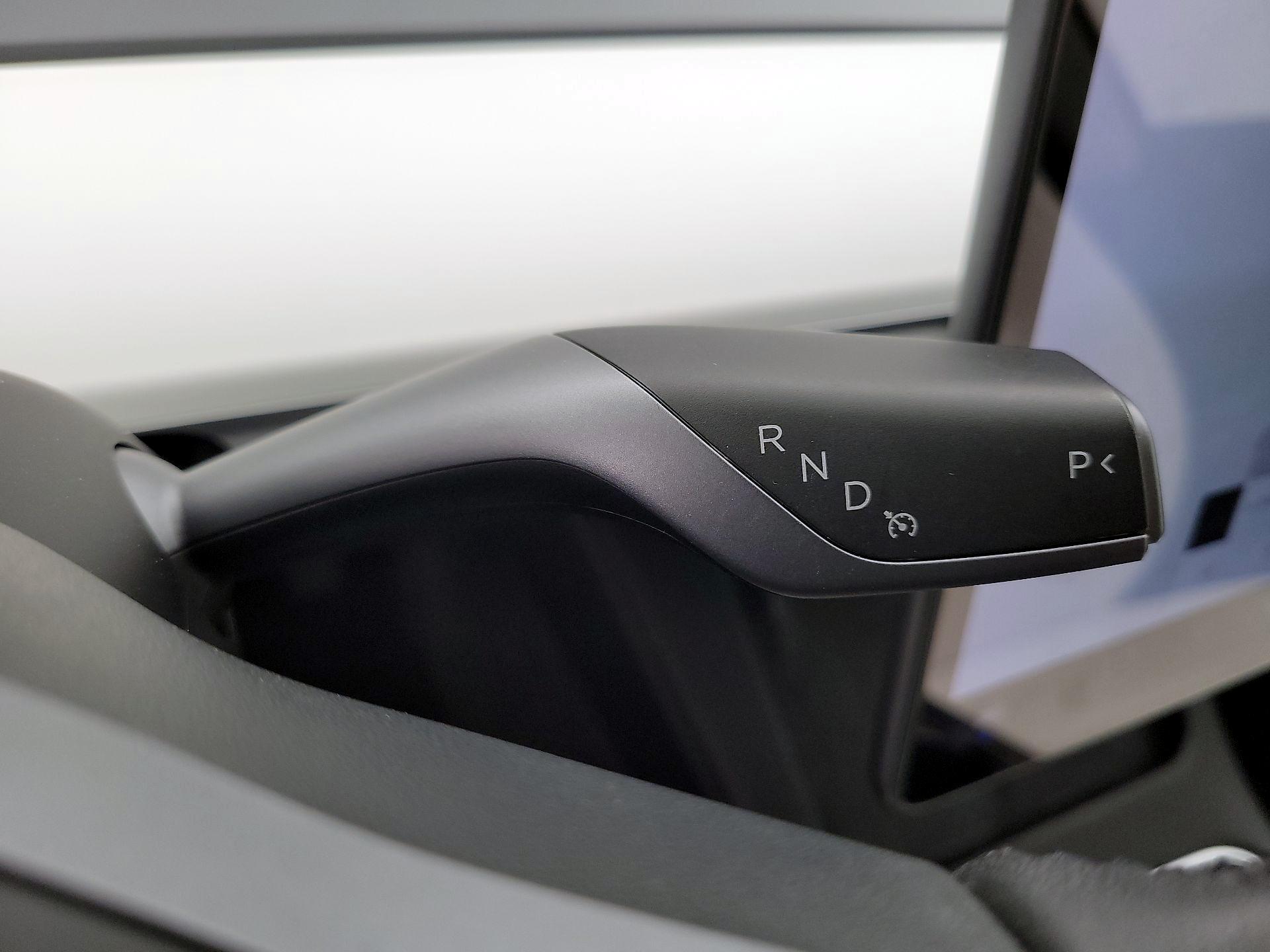 Thumbnail: 2022 Tesla Model 3 - 17