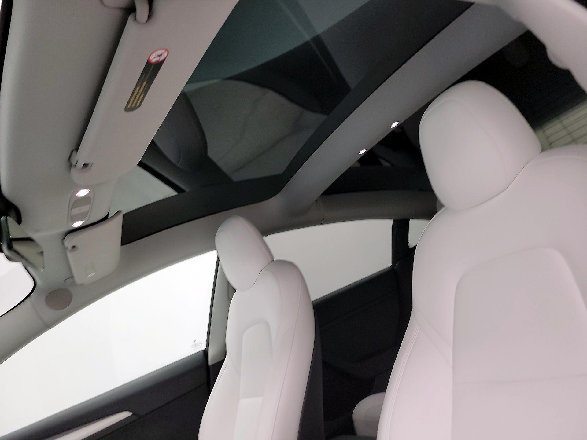 Thumbnail: 2022 Tesla Model 3 - 18