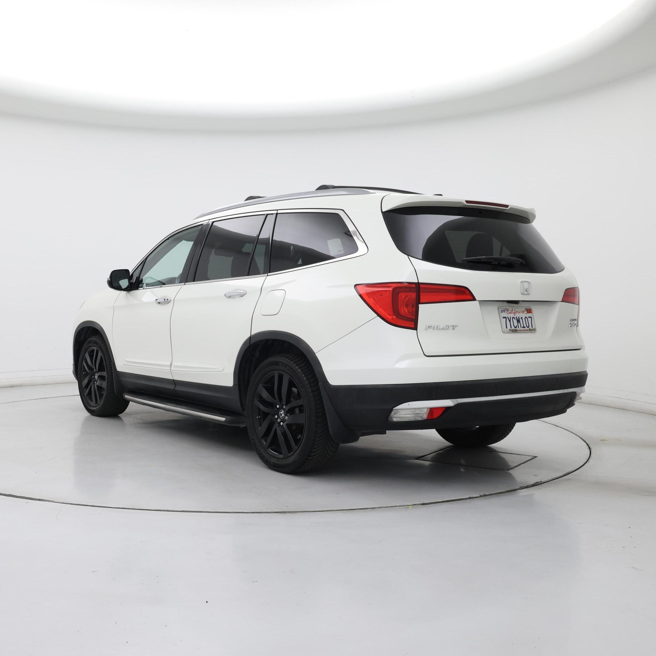 Thumbnail: 2017 Honda Pilot - 2