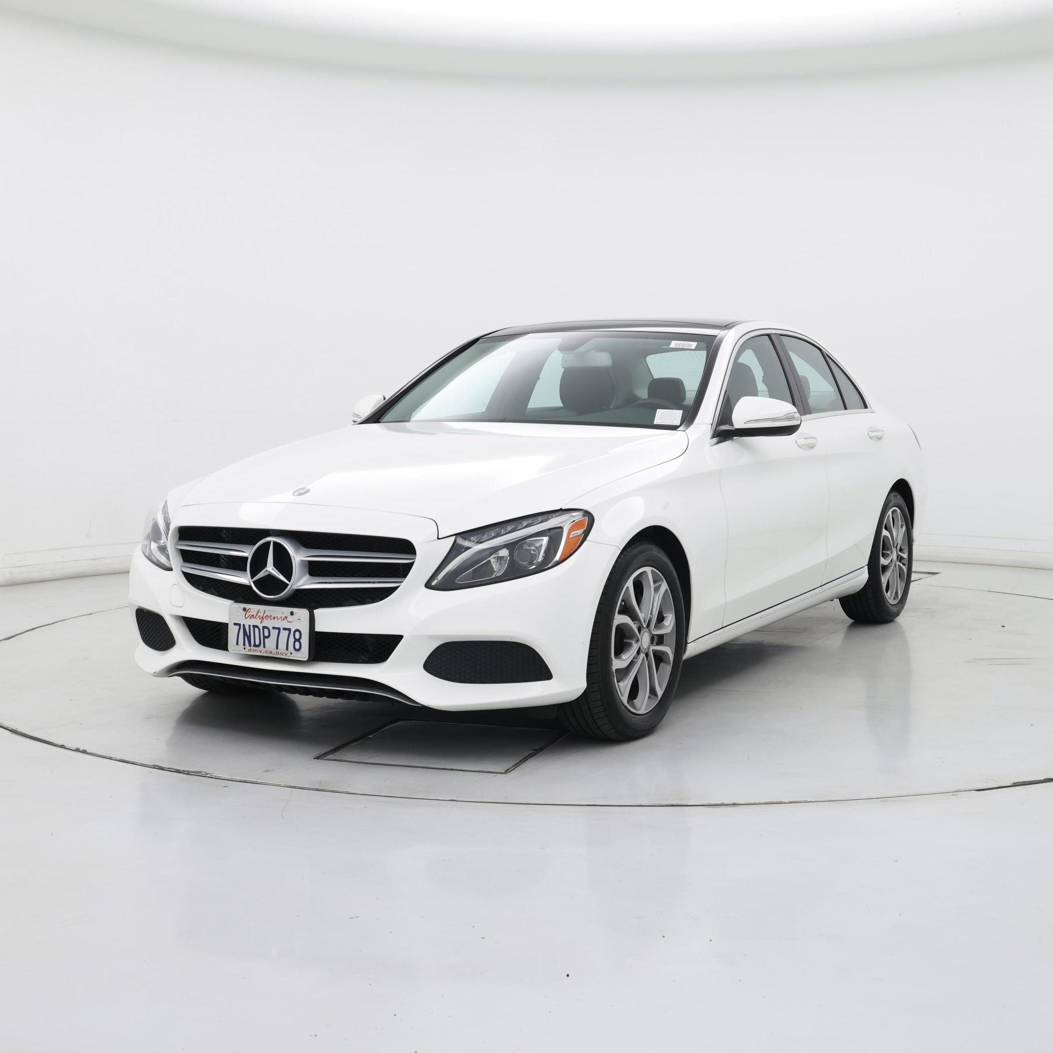Thumbnail: 2015 Mercedes-Benz C-Class - 4