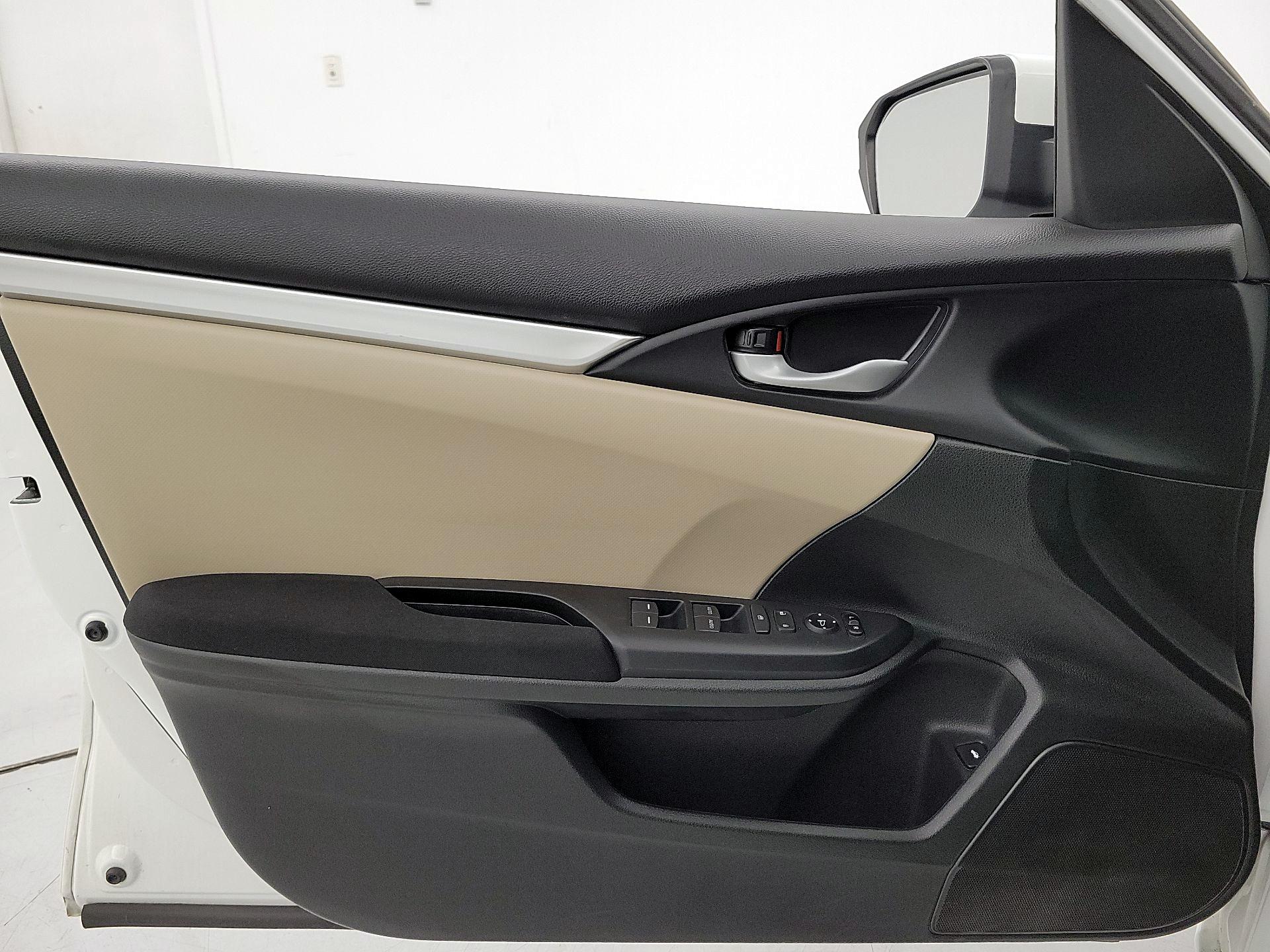 Thumbnail: 2018 Honda Civic - 12