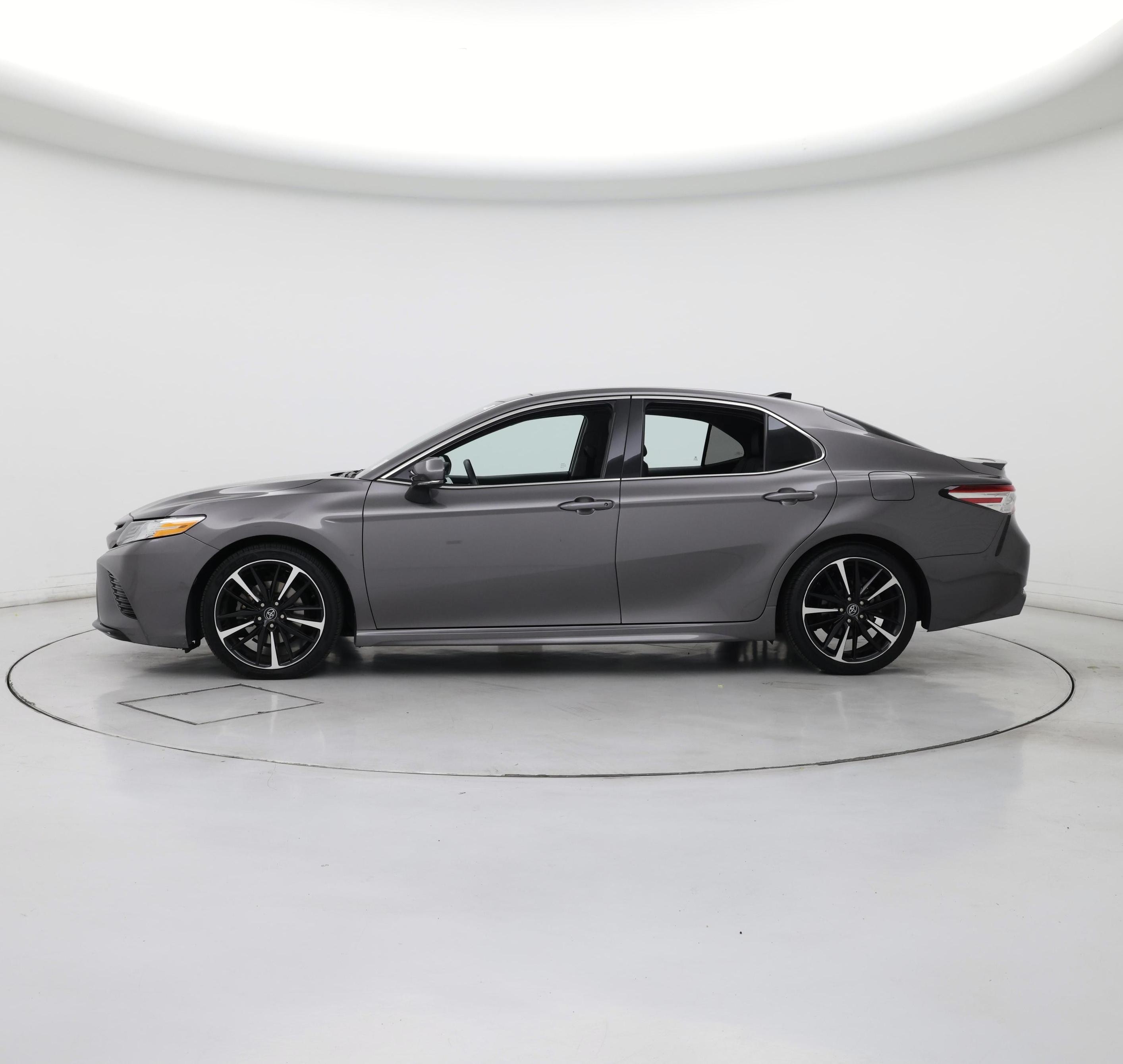 Thumbnail: 2020 Toyota Camry - 3