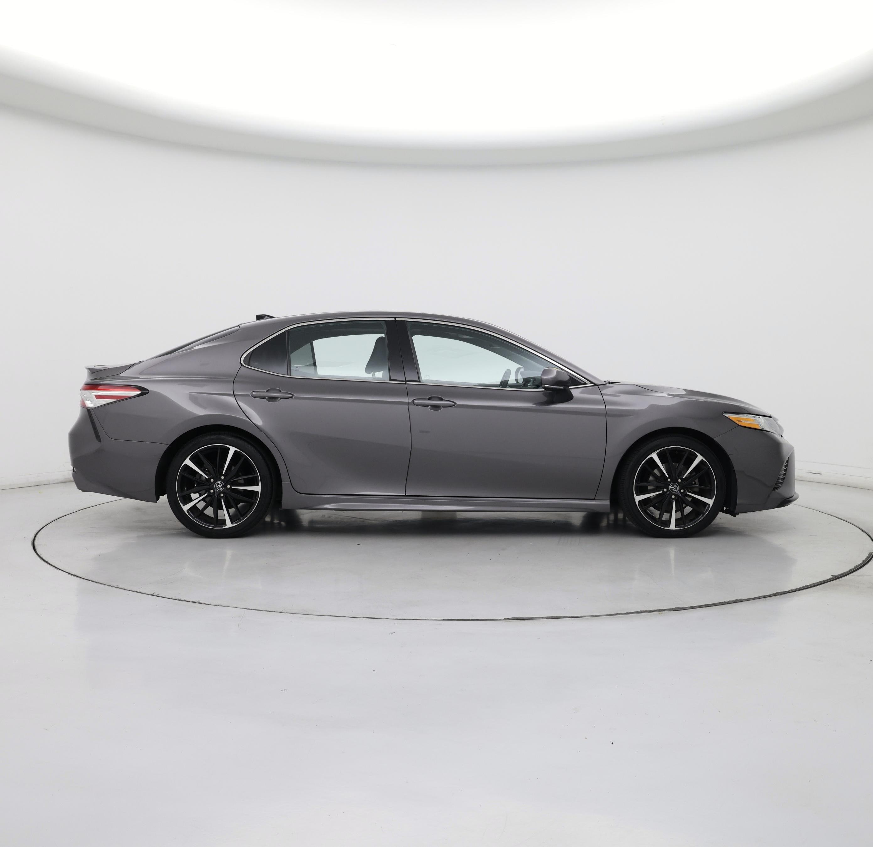 Thumbnail: 2020 Toyota Camry - 7