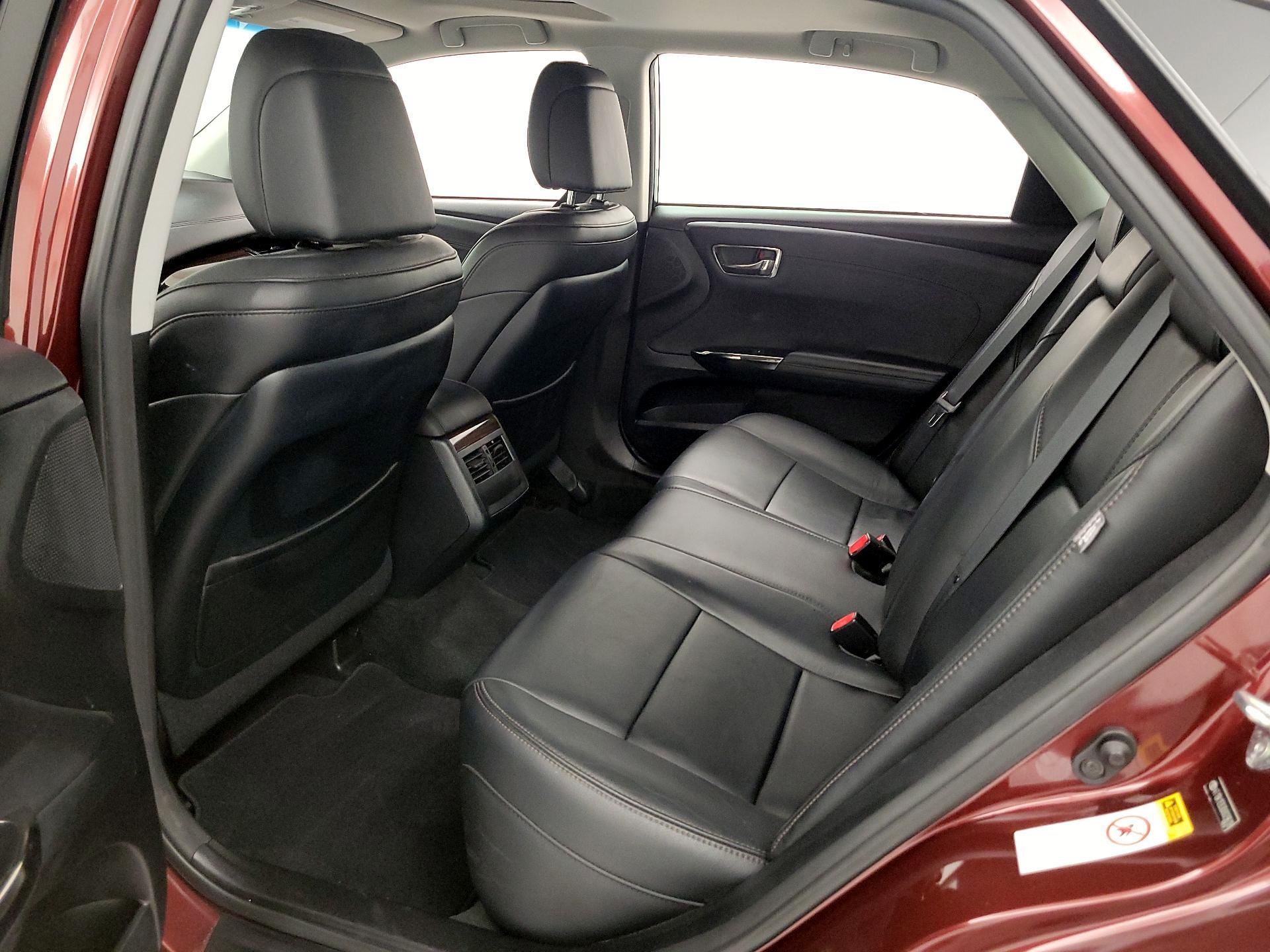 Thumbnail: 2013 Toyota Avalon - 20