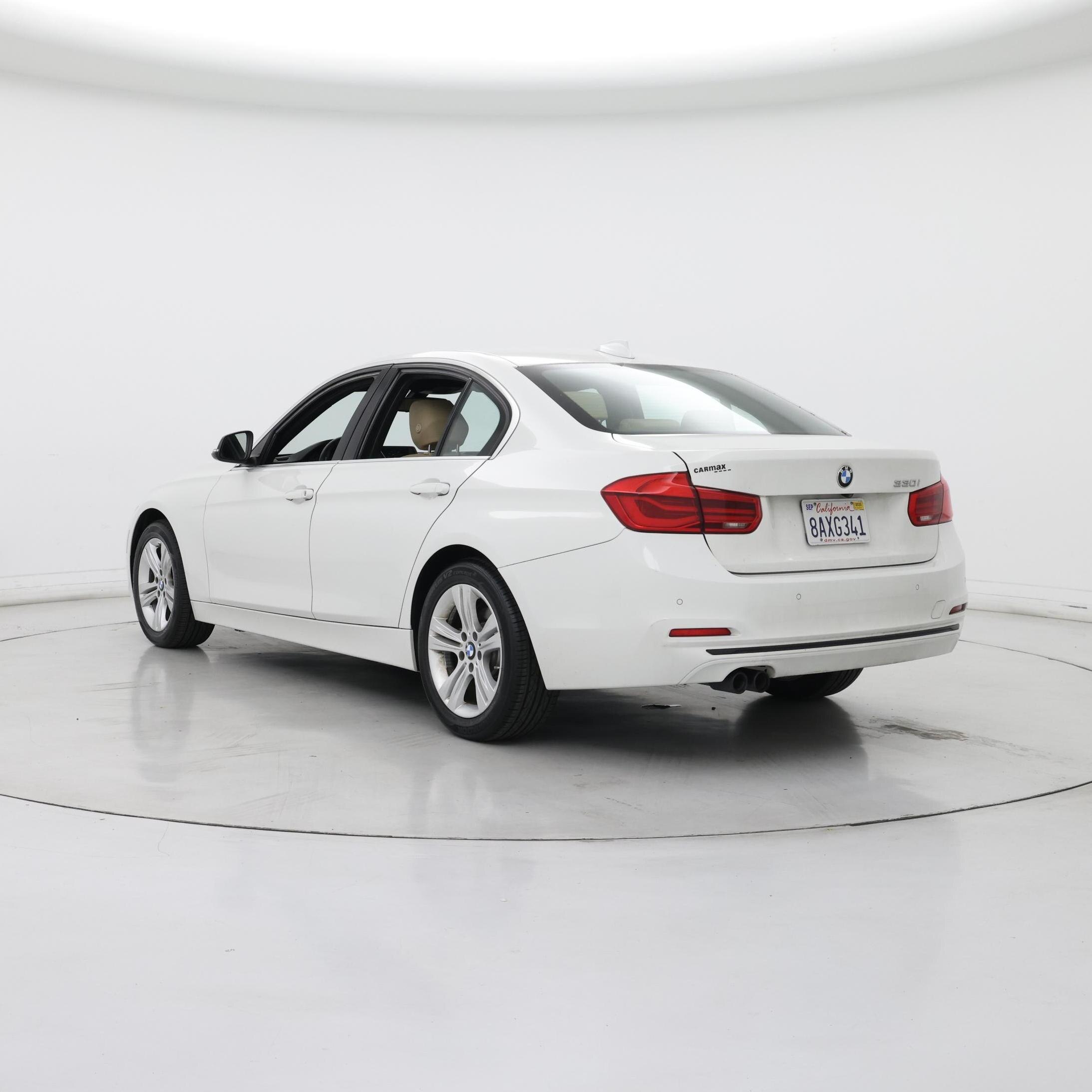 Thumbnail: 2017 BMW 3 Series - 2