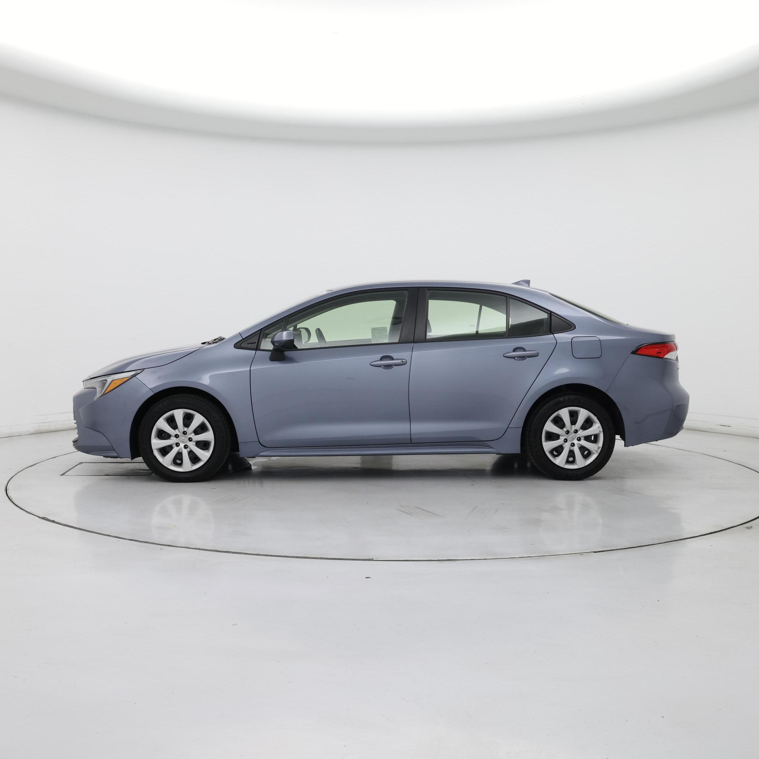 Thumbnail: 2023 Toyota Corolla - 3