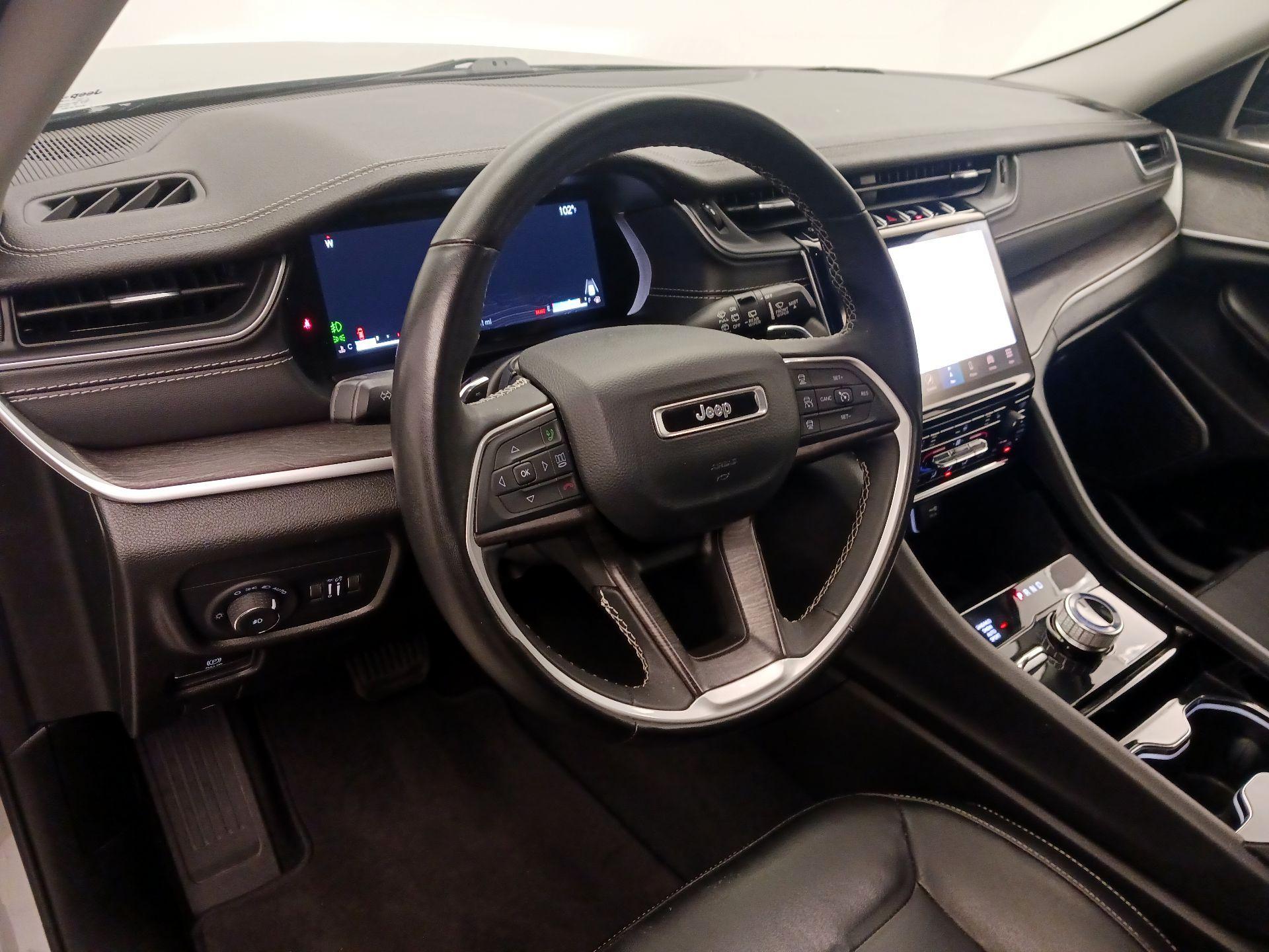 Thumbnail: 2022 Jeep Grand Cherokee L - 9