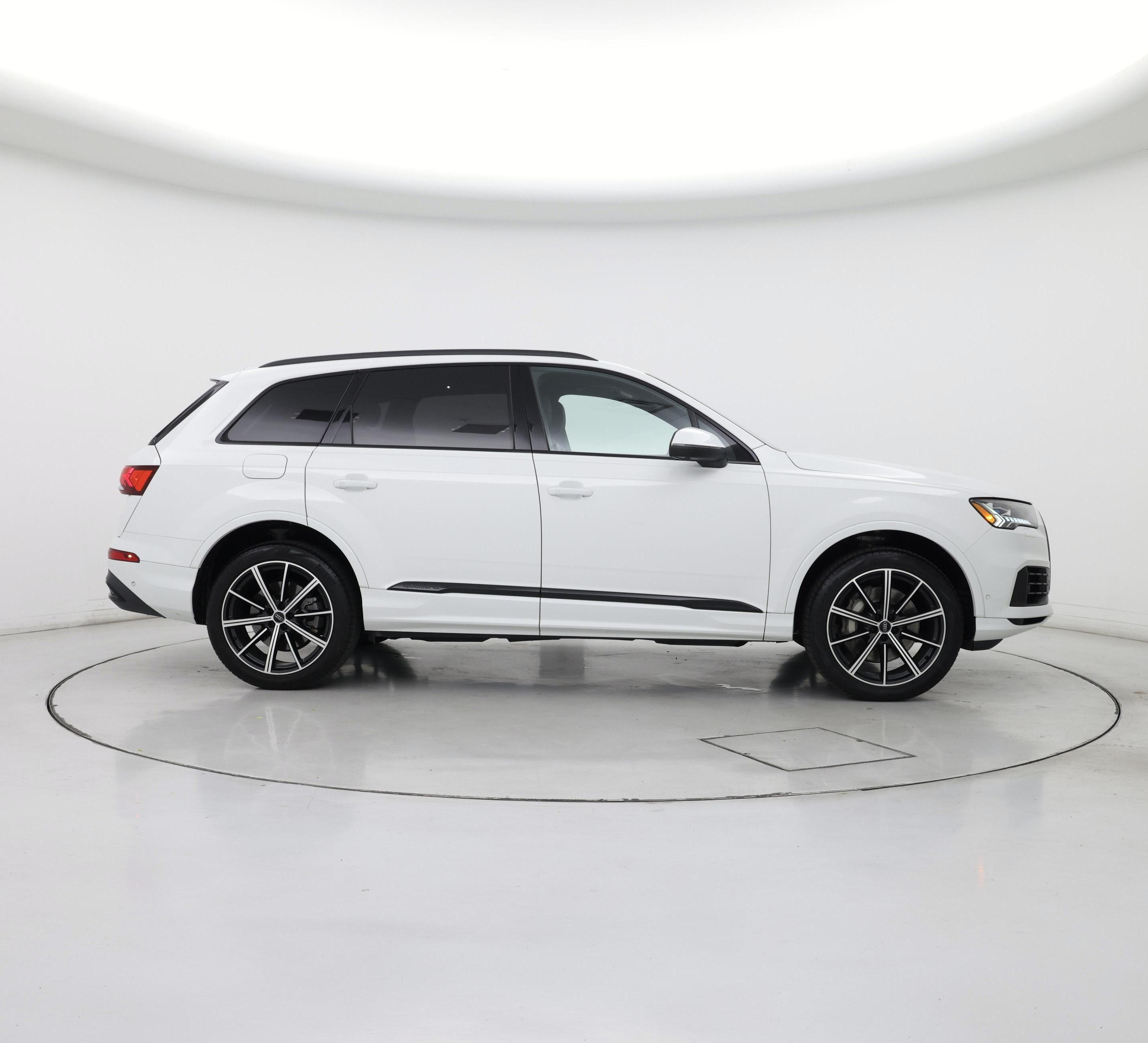 Thumbnail: 2020 Audi Q7 - 7