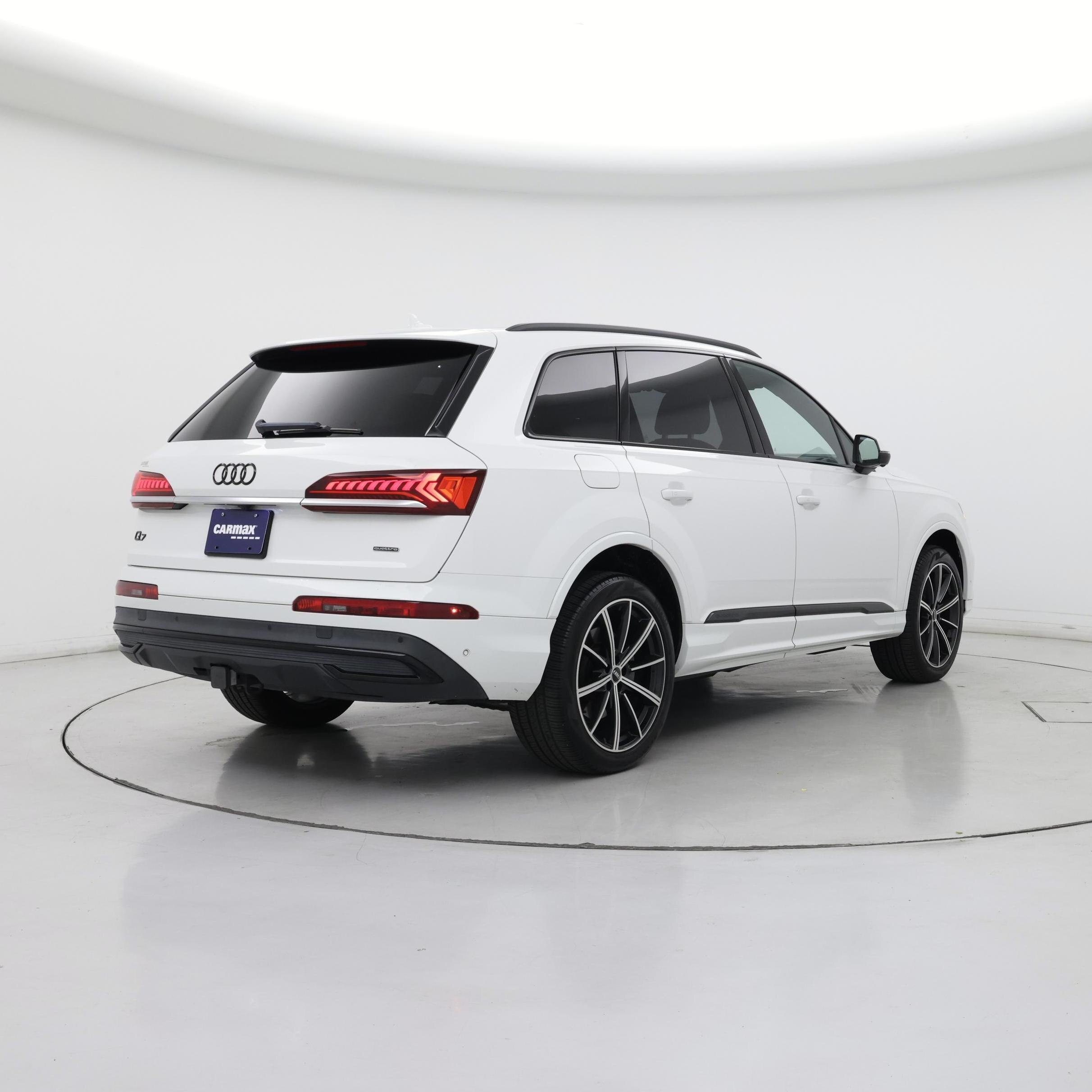 Thumbnail: 2020 Audi Q7 - 8