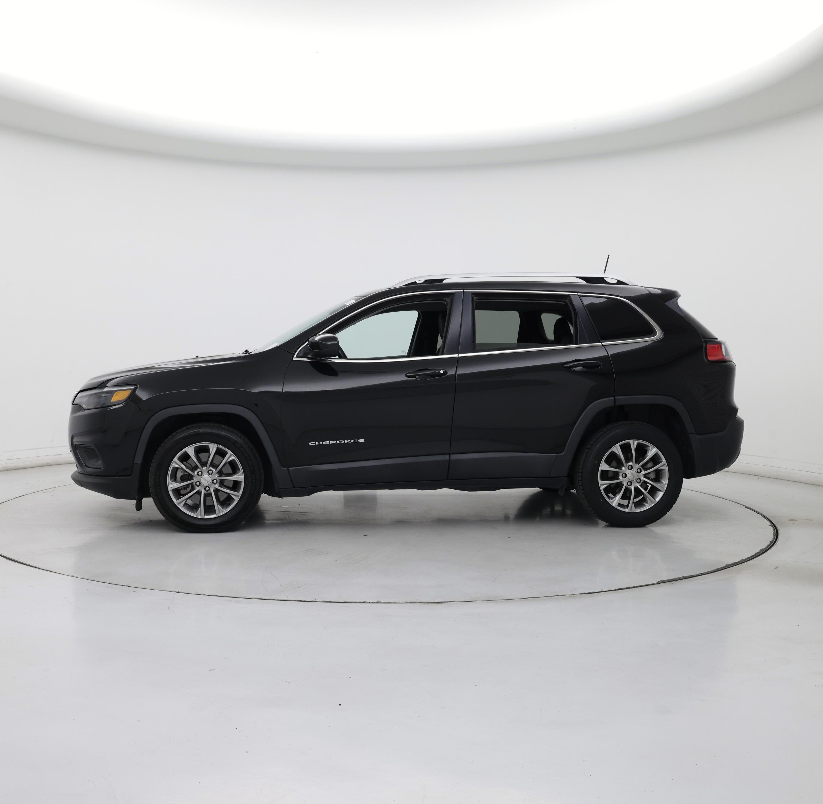 Thumbnail: 2019 Jeep Cherokee - 3