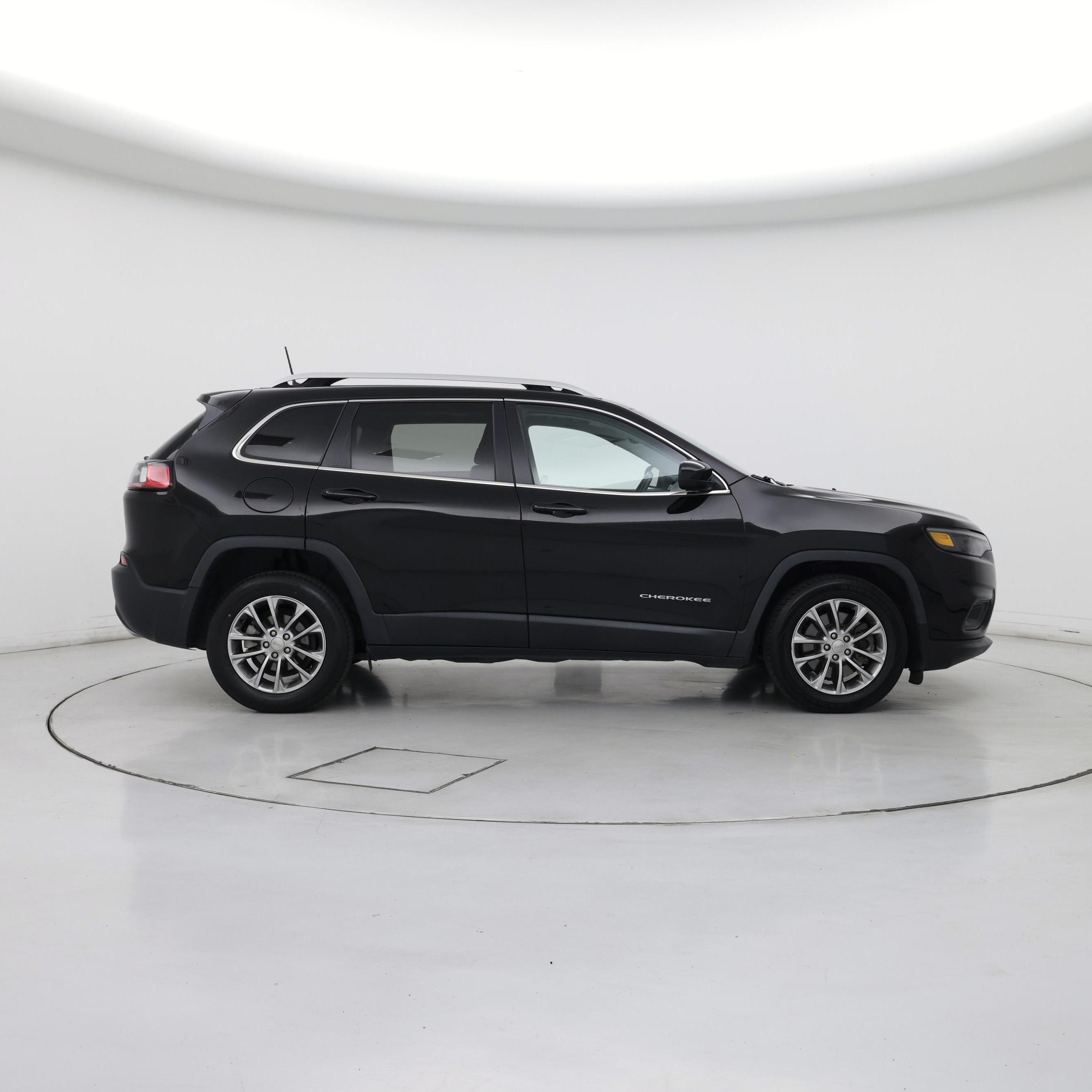 Thumbnail: 2019 Jeep Cherokee - 7