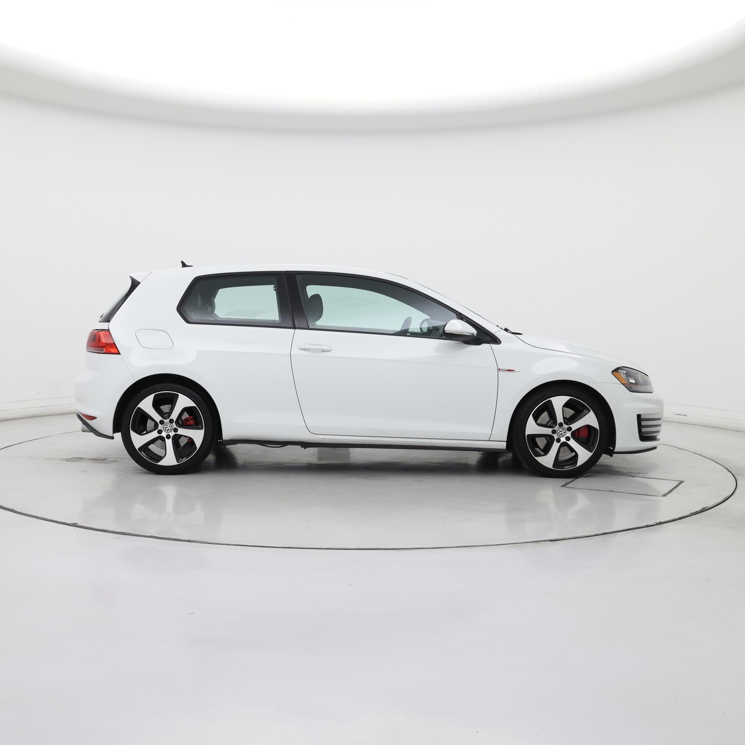 Thumbnail: 2015 Volkswagen Golf - 7