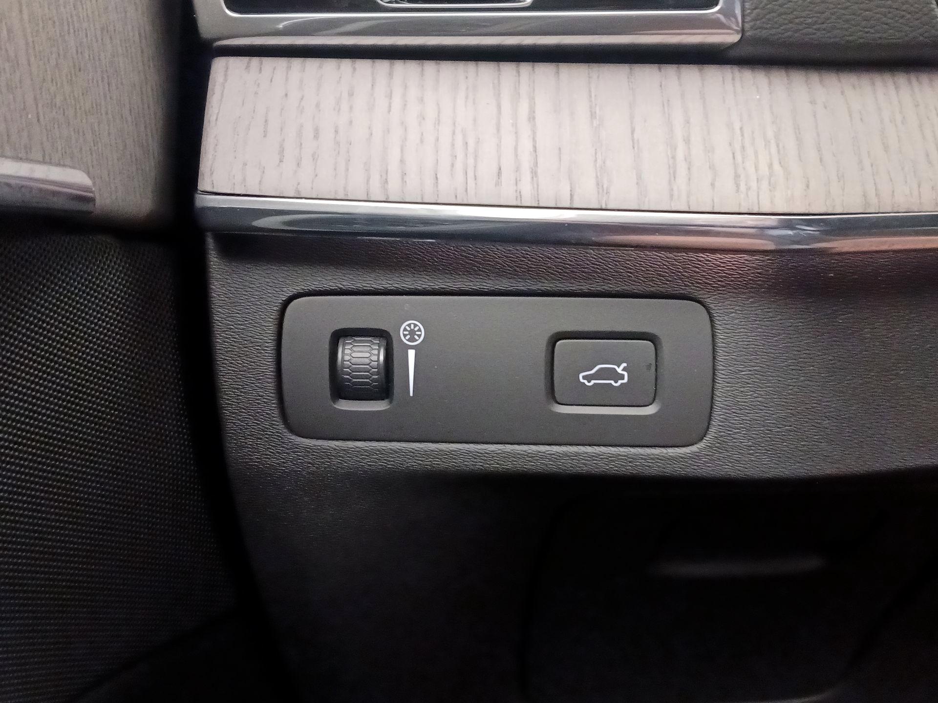 Thumbnail: 2020 Volvo XC90 - 13