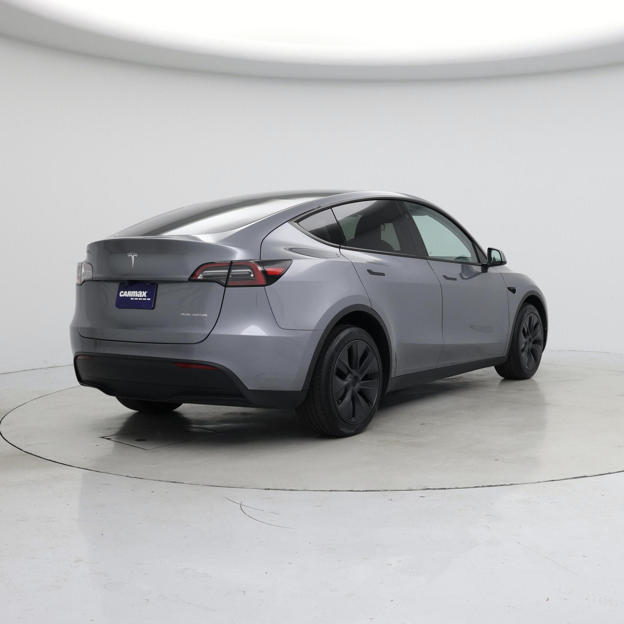 Thumbnail: 2024 Tesla Model Y - 8