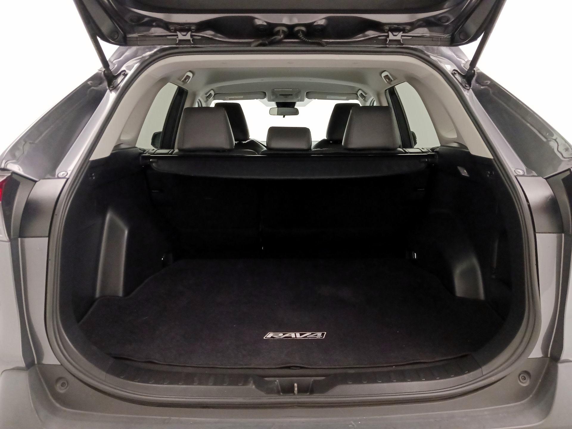 Thumbnail: 2021 Toyota RAV4 - 20