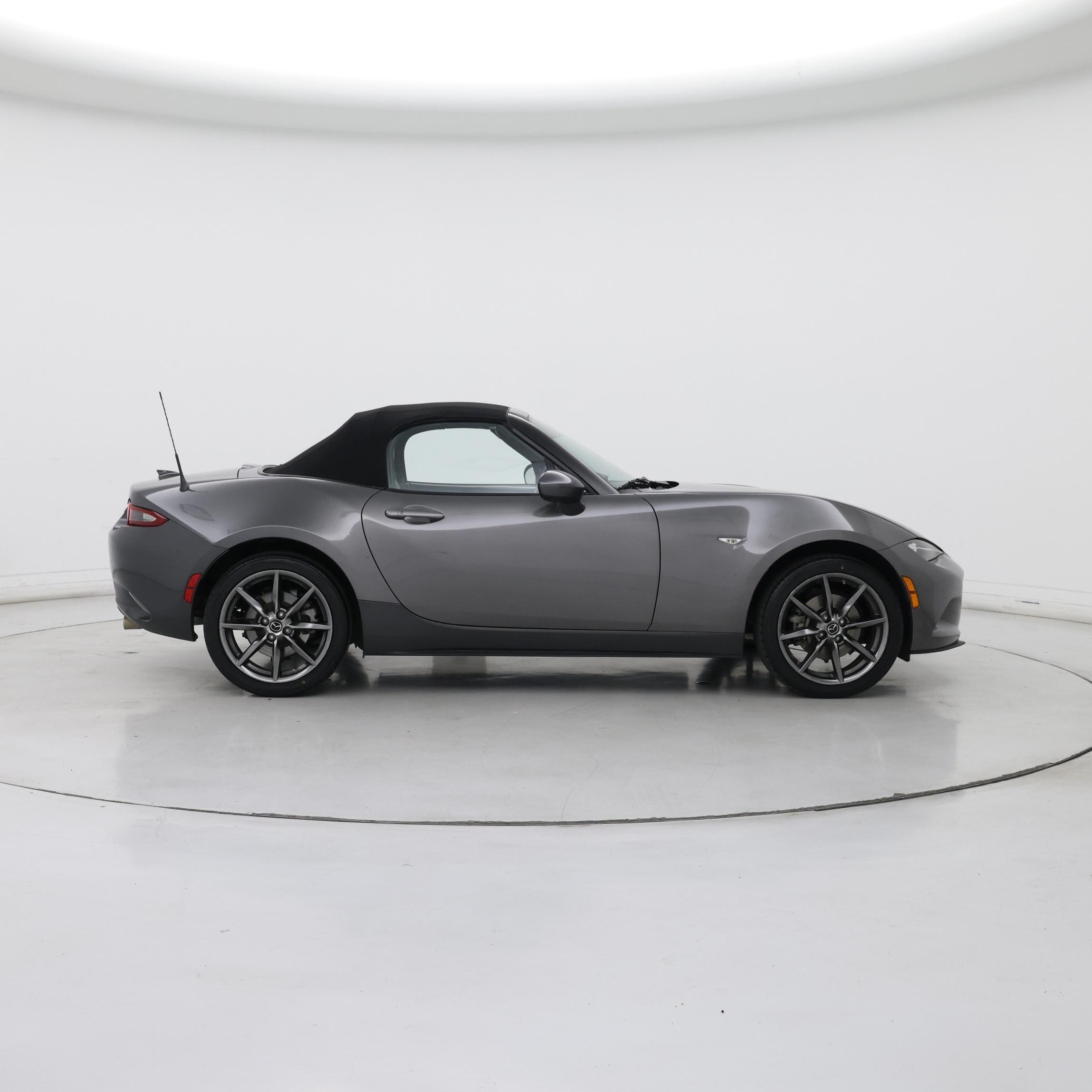 Thumbnail: 2018 Mazda MX-5 Miata - 7