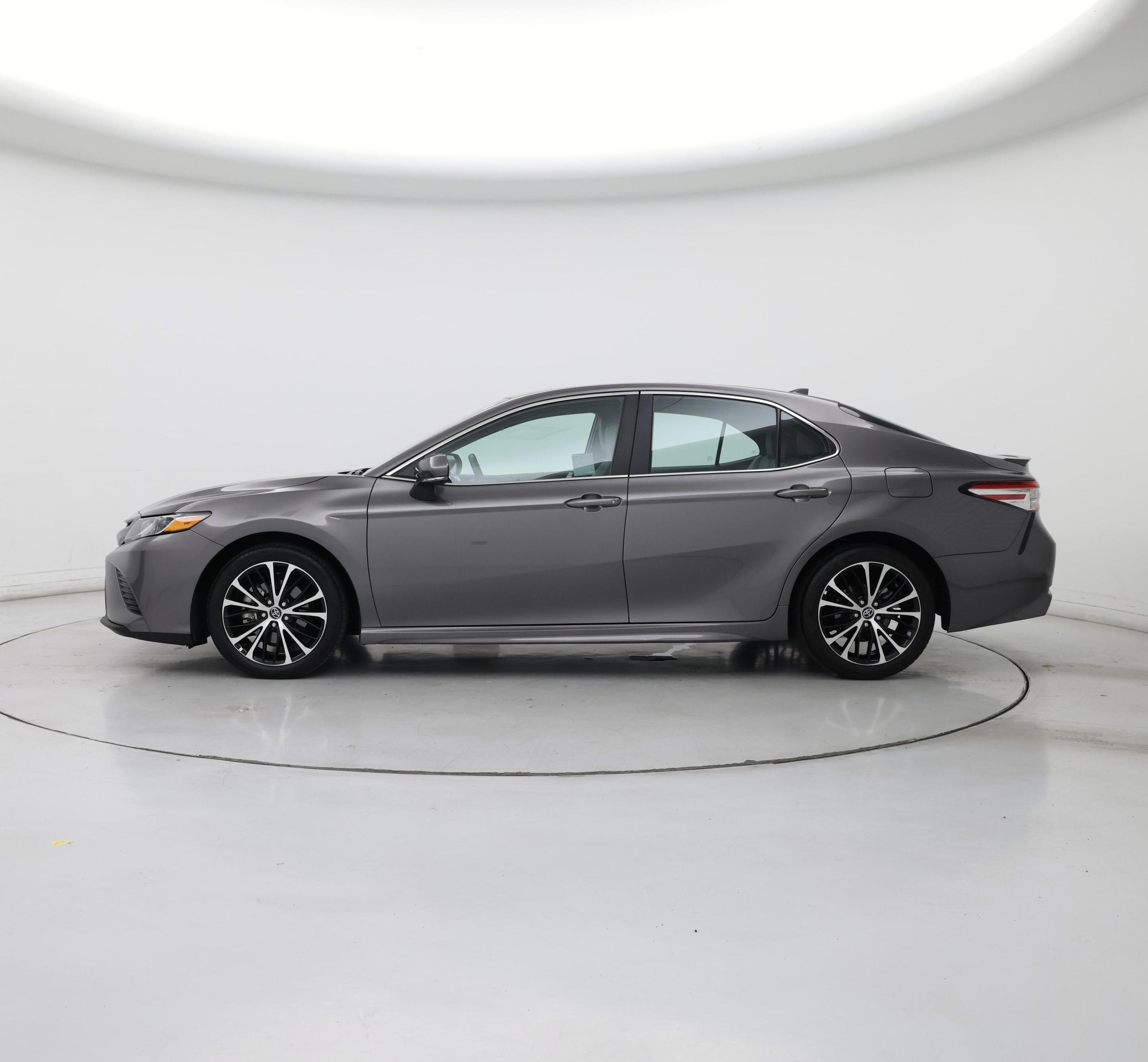 Thumbnail: 2020 Toyota Camry - 3