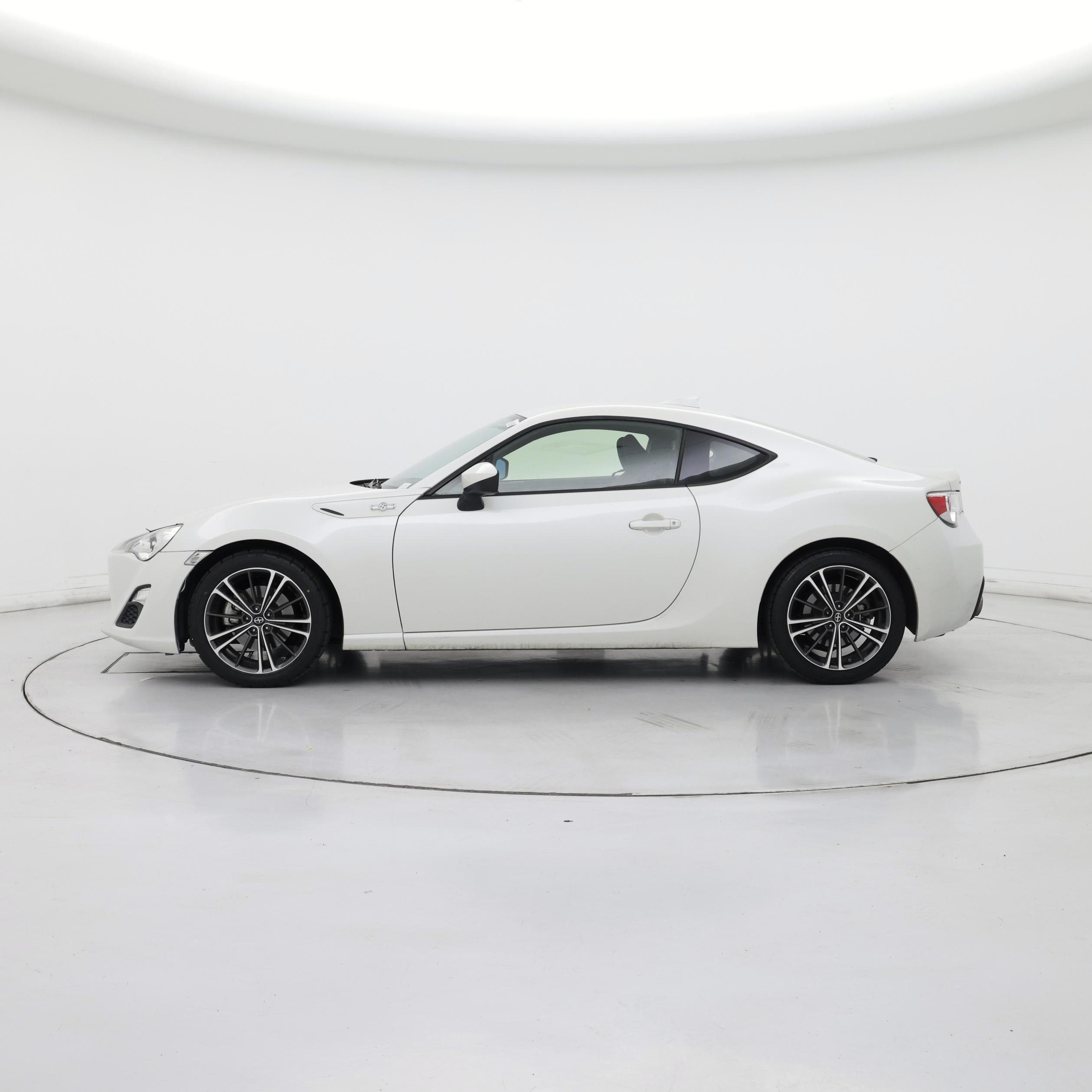 Thumbnail: 2013 Scion FR-S - 3