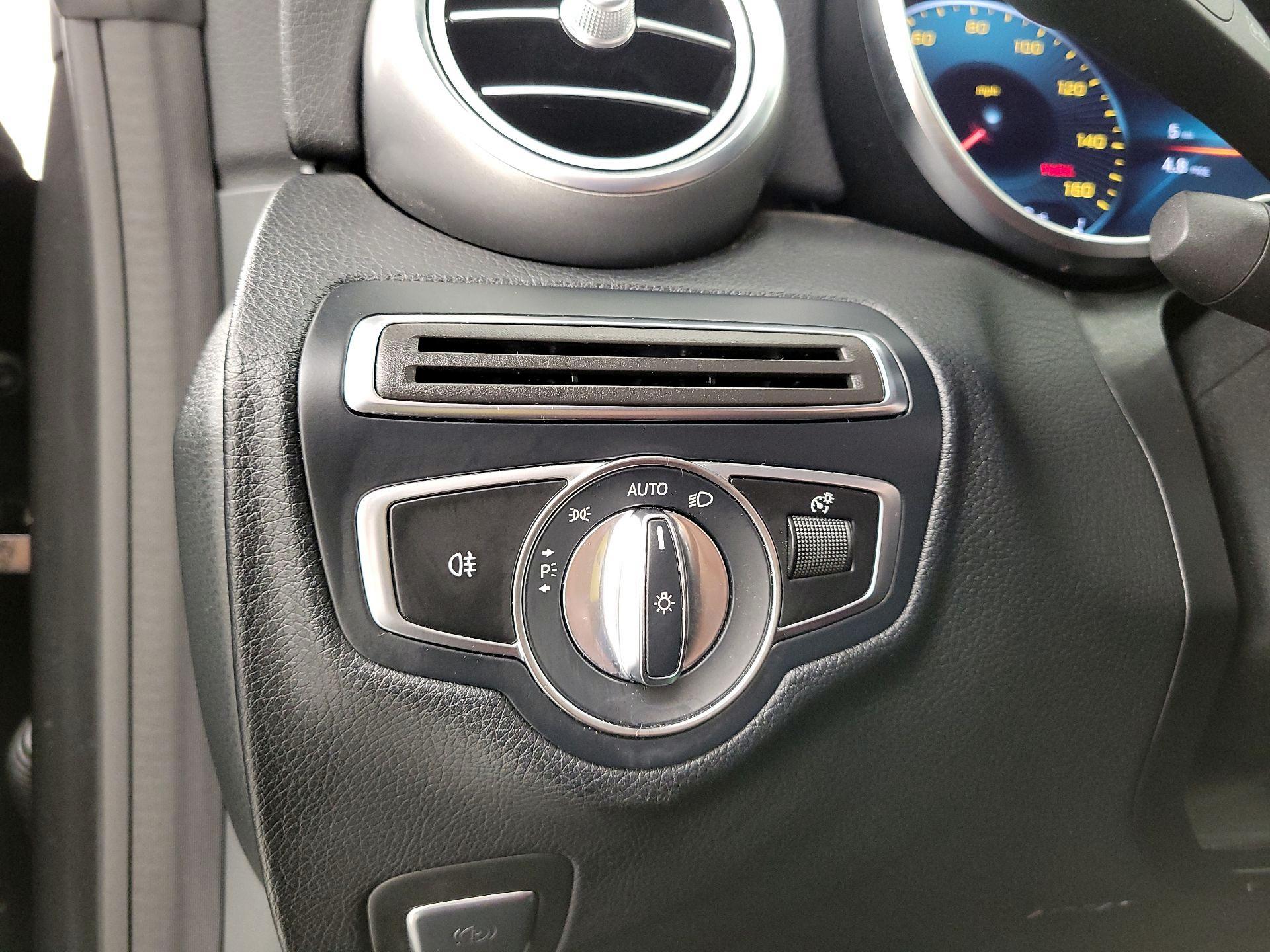 Thumbnail: 2019 Mercedes-Benz C-Class - 13
