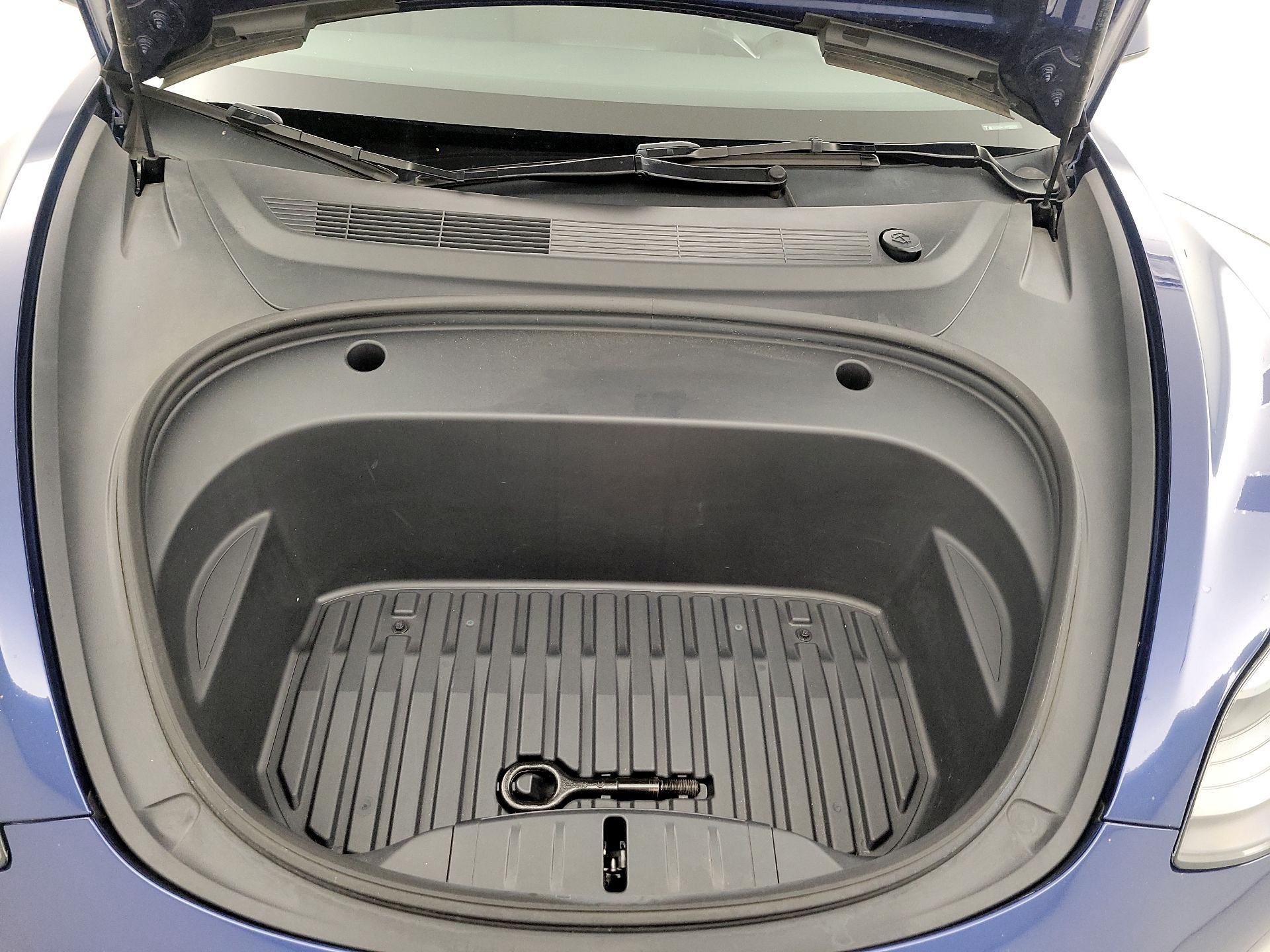 Thumbnail: 2023 Tesla Model 3 - 20