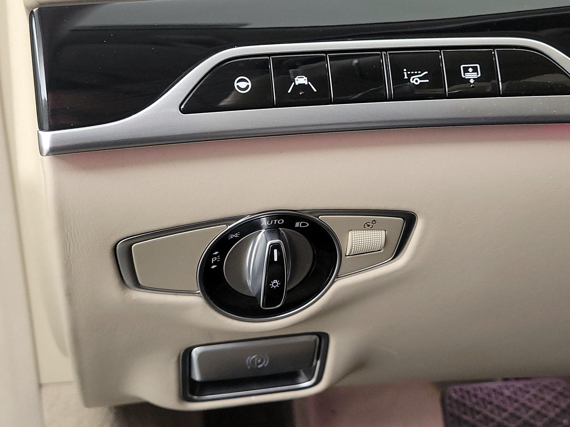 Thumbnail: 2019 Mercedes-Benz S-Class - 13