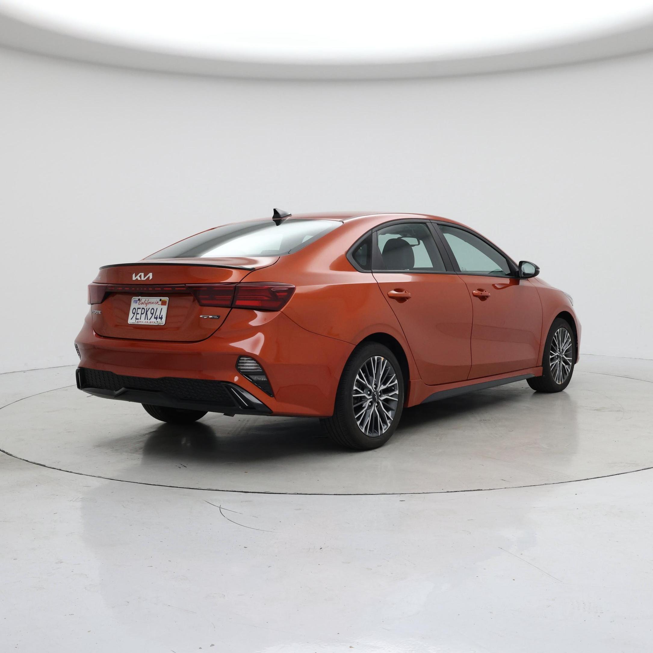 Thumbnail: 2023 Kia Forte - 8