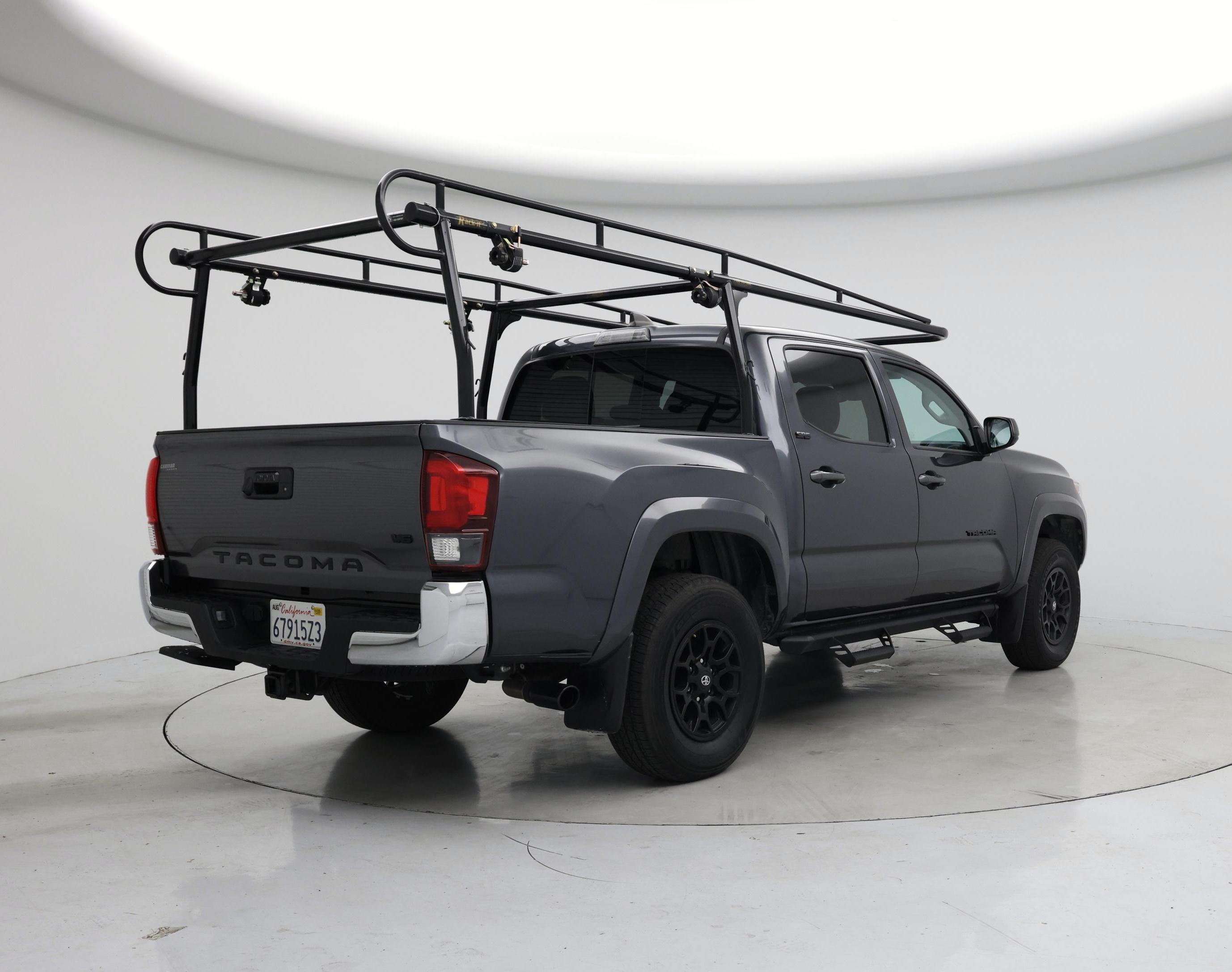 Thumbnail: 2022 Toyota Tacoma - 8