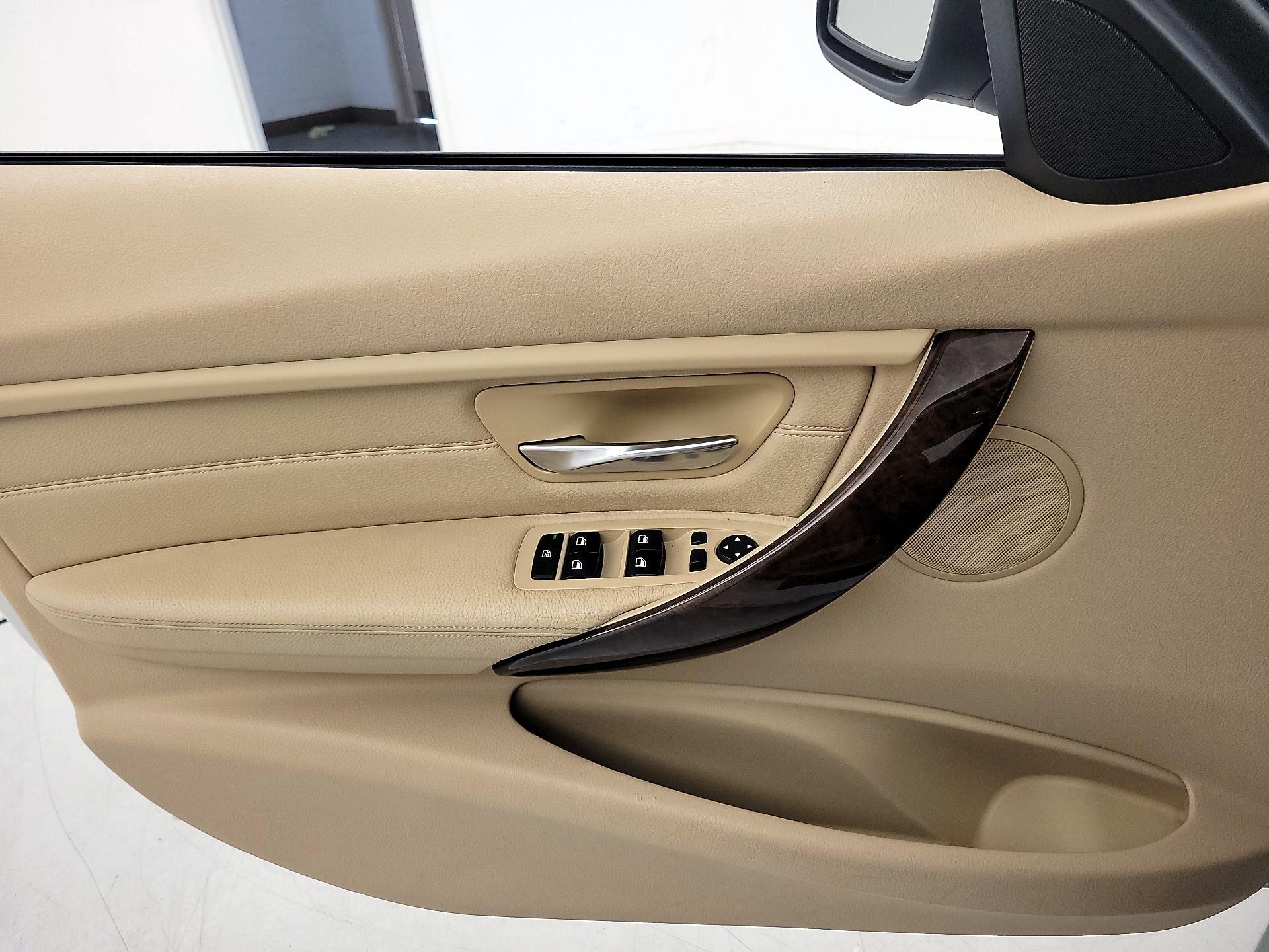 Thumbnail: 2014 BMW 3 Series - 12