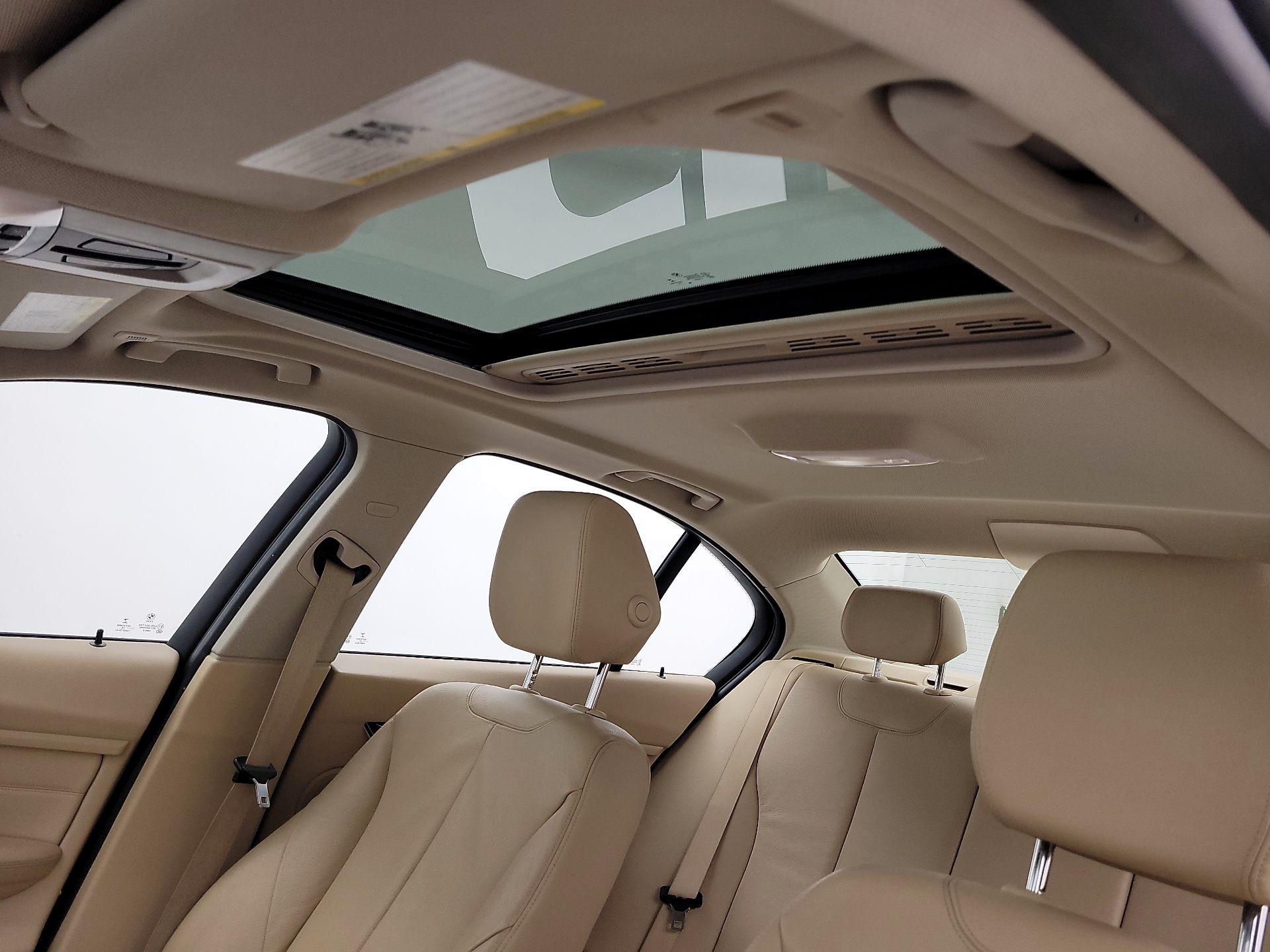 Thumbnail: 2014 BMW 3 Series - 20
