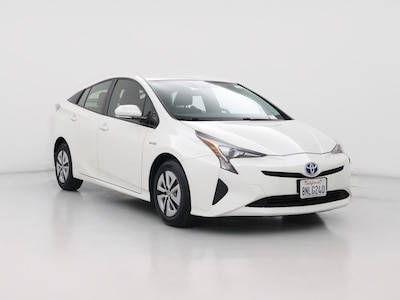 White 2016 Toyota Prius Three