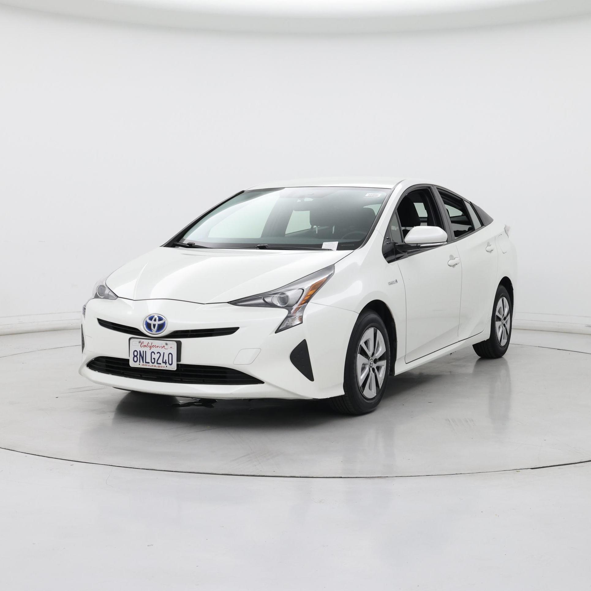 Thumbnail: 2016 Toyota Prius - 4