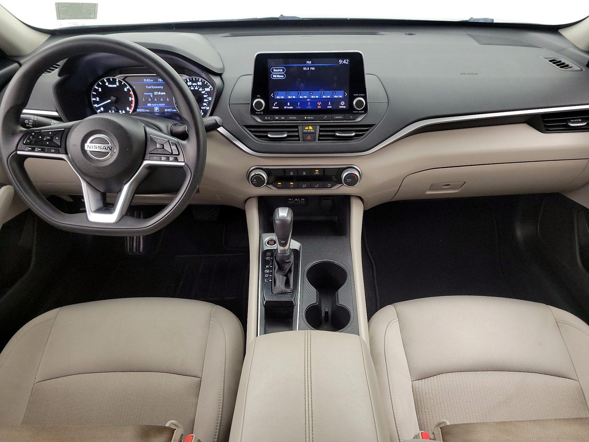Thumbnail: 2019 Nissan Altima - 9