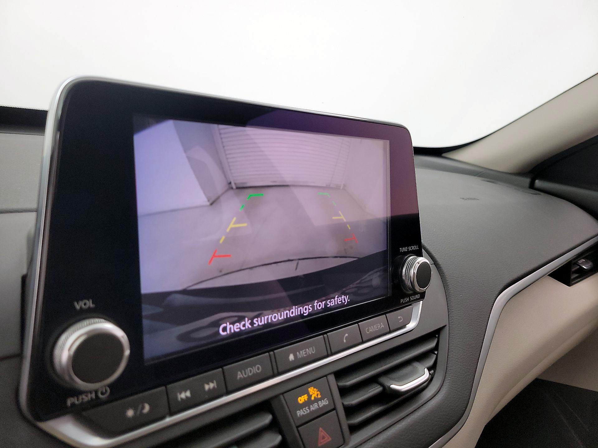 Thumbnail: 2019 Nissan Altima - 14