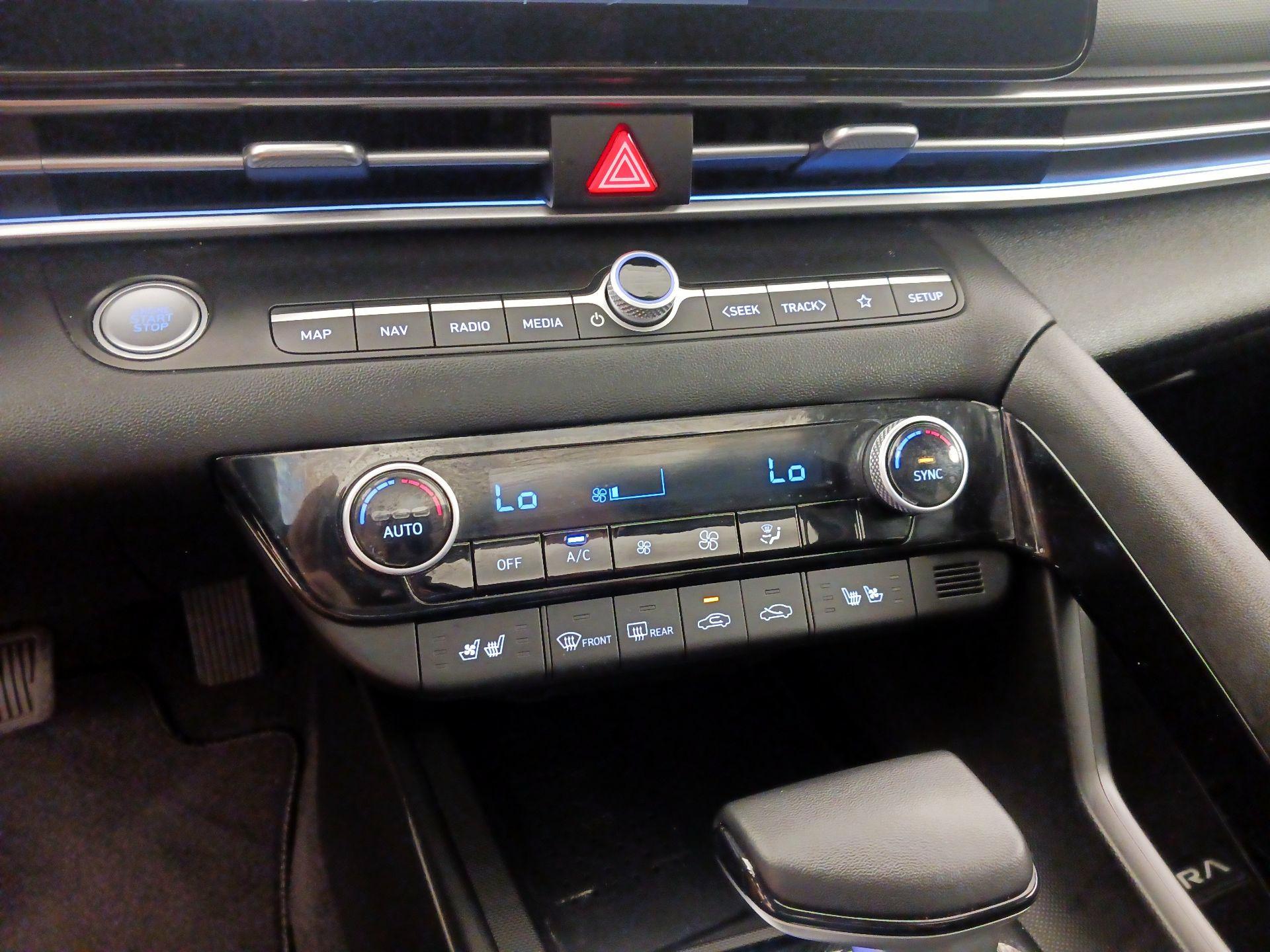 Thumbnail: 2023 Hyundai Elantra - 17