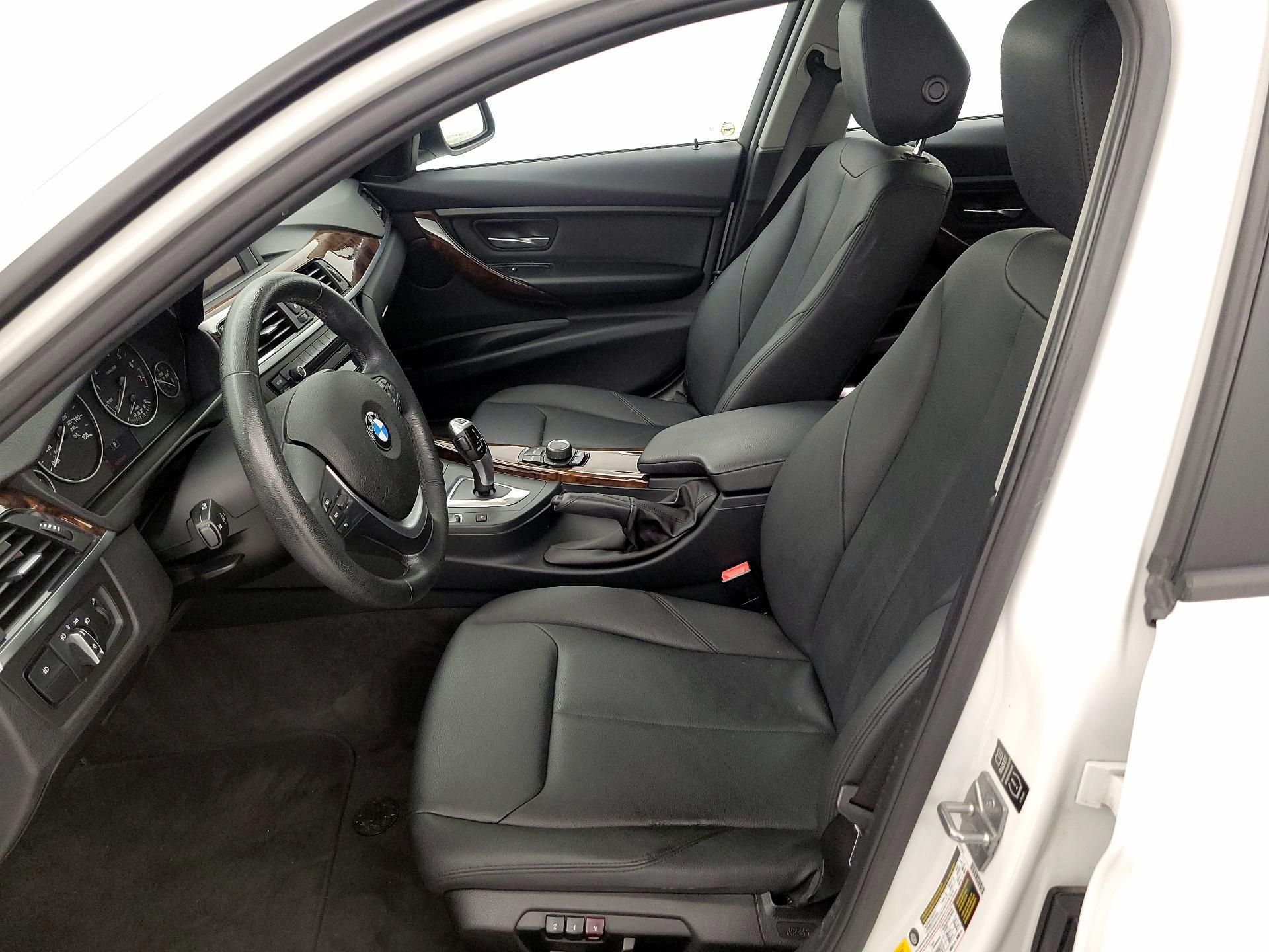 Thumbnail: 2014 BMW 3 Series - 11