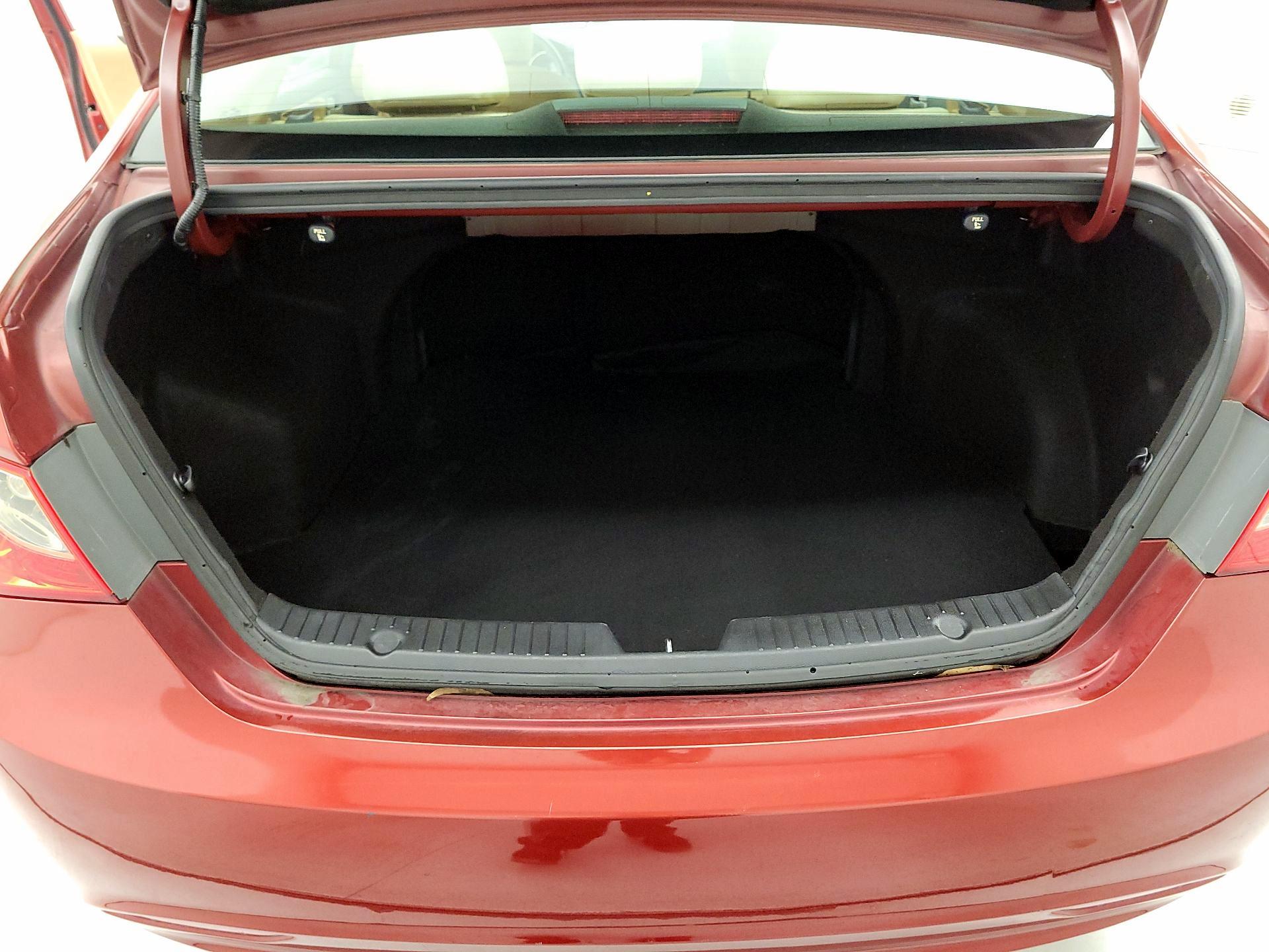 Thumbnail: 2013 Hyundai Sonata - 19