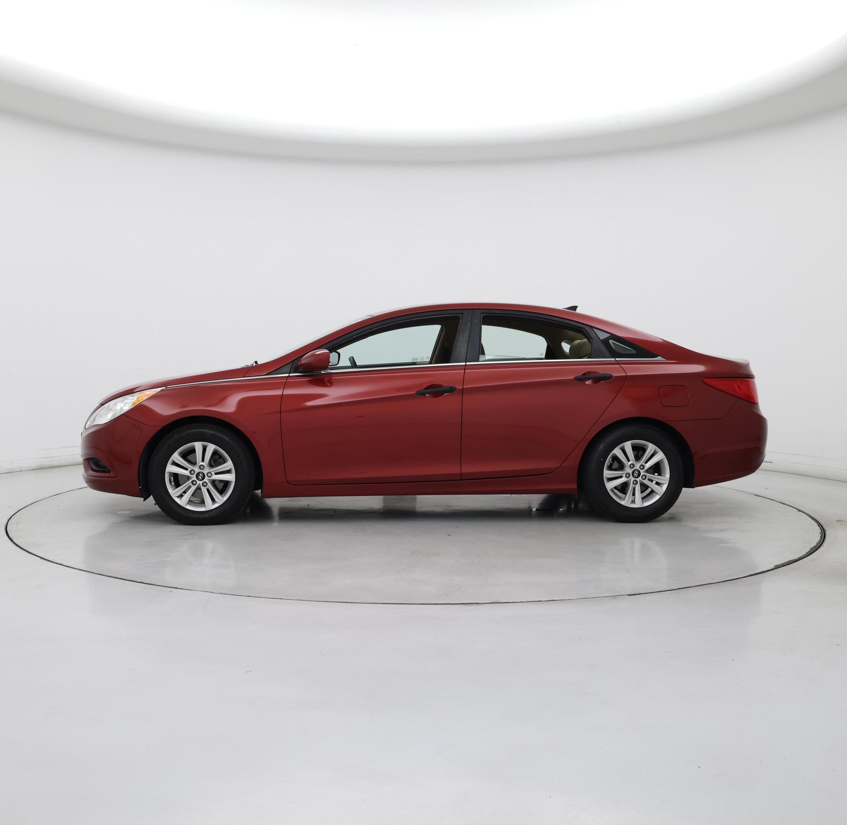 Thumbnail: 2013 Hyundai Sonata - 3