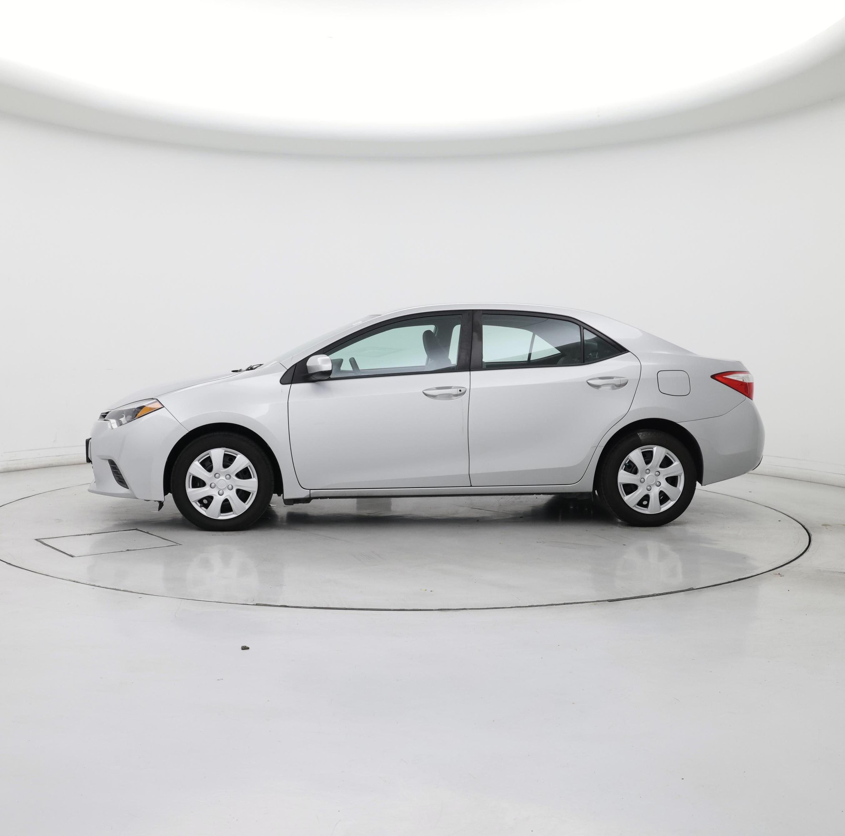 Thumbnail: 2015 Toyota Corolla - 3